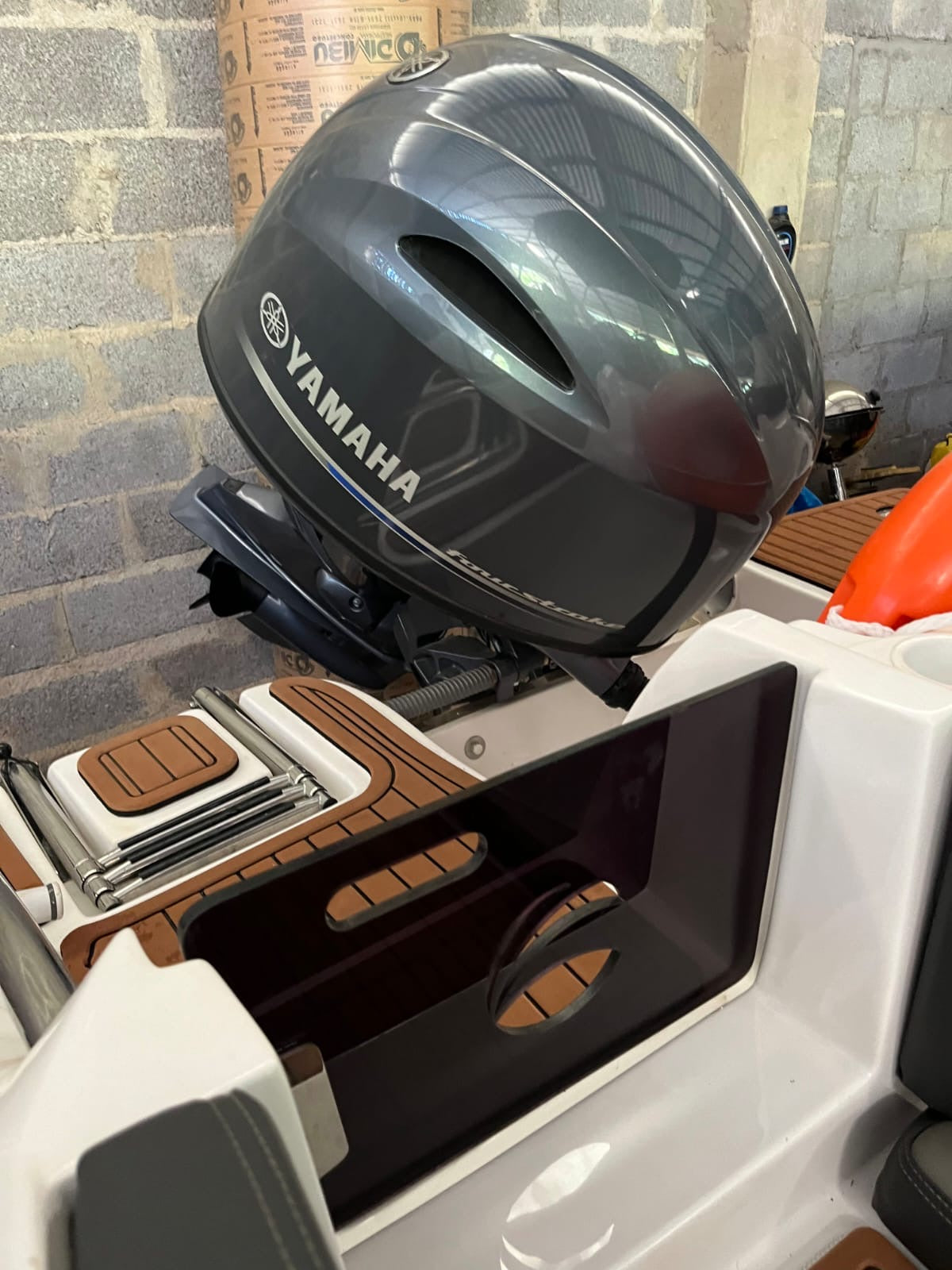 Lancha Barco Ventura 195 Crossover