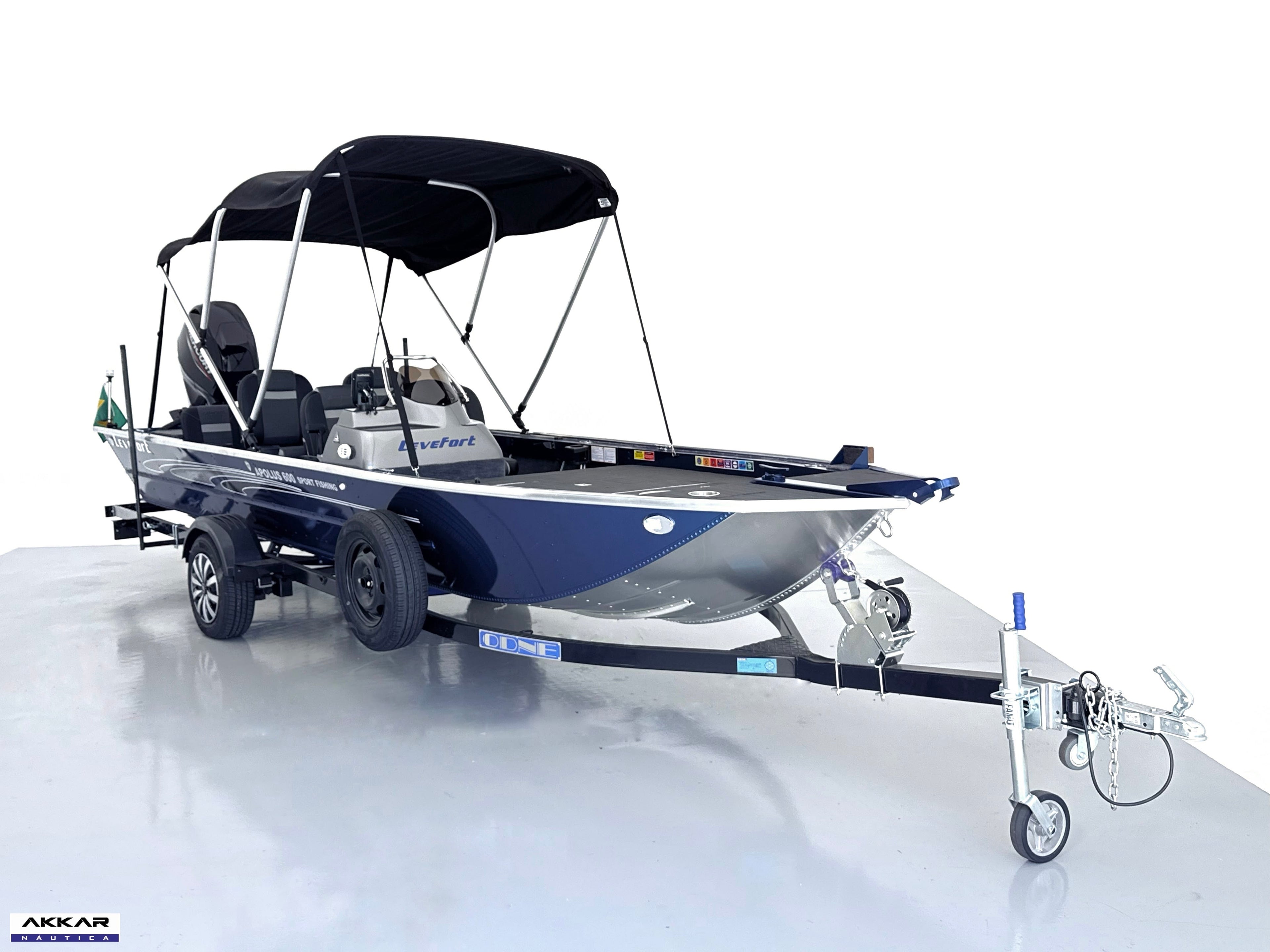 Barco lancha Levefort Apolus 600 + Motor popa Mercury 60HP ELPT EF + Carreta rodoviária
