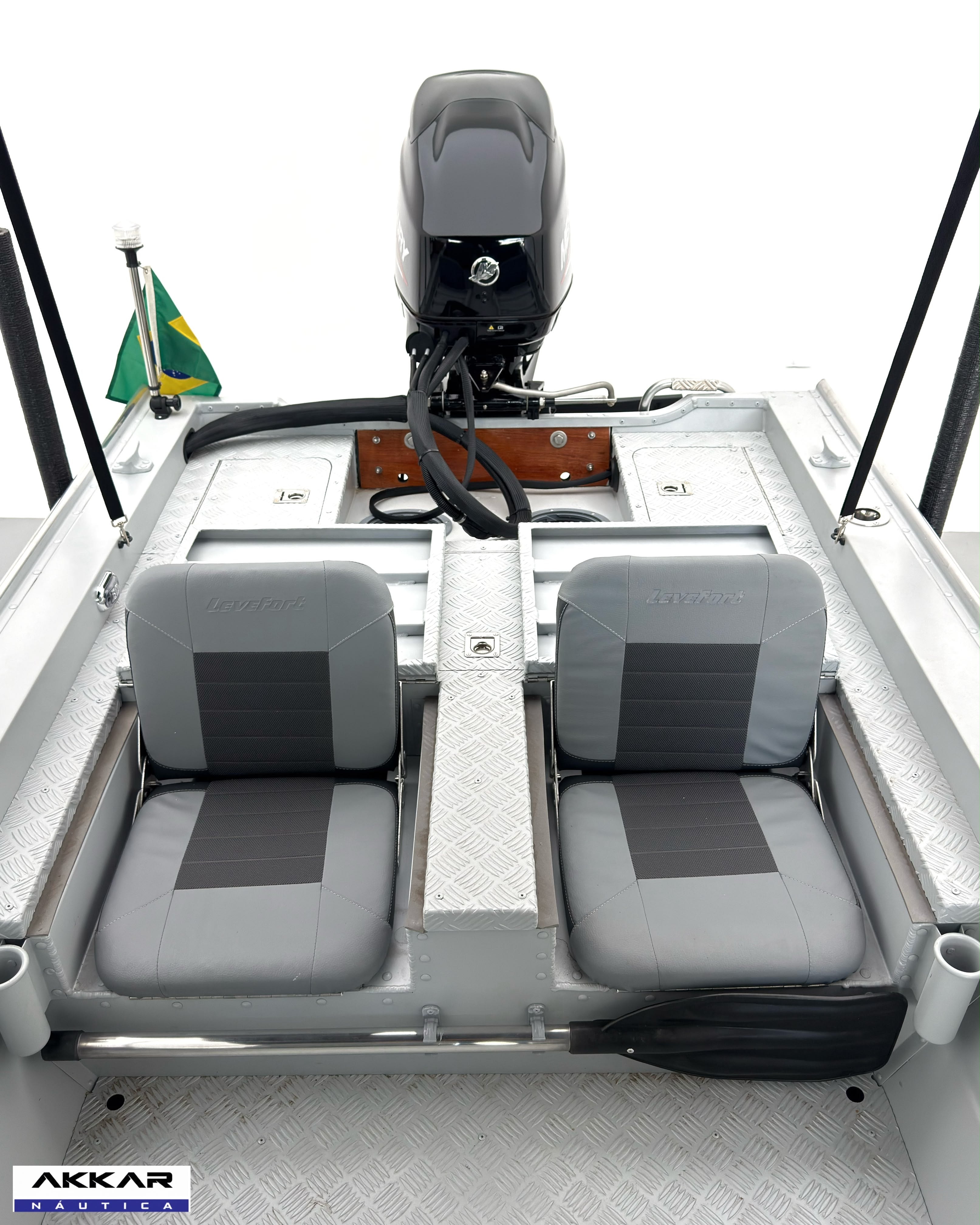 Barco alumínio Levefort Marfim TR CLX + Motor 40HP 4T