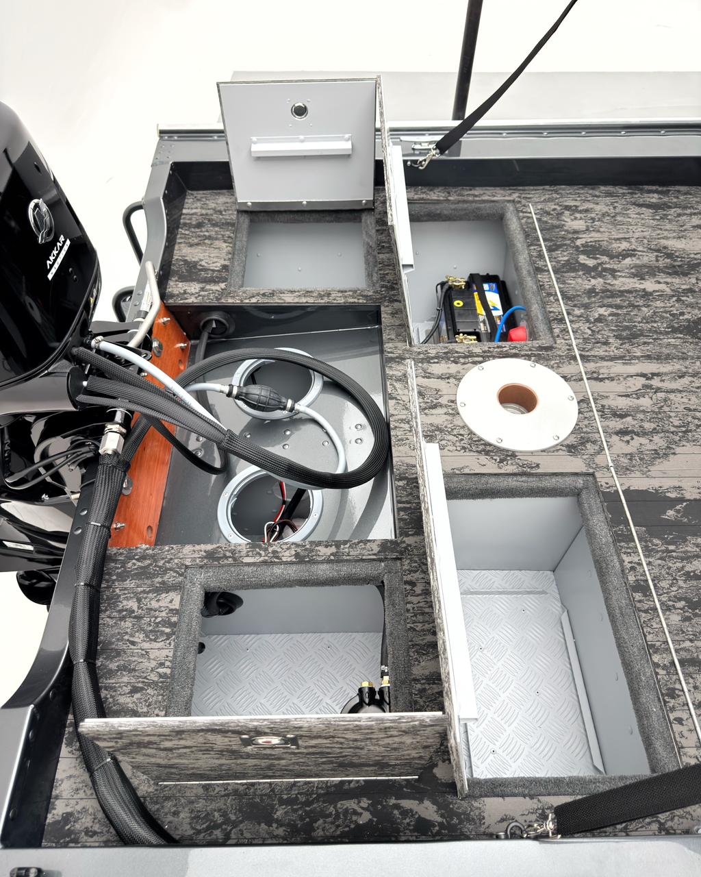 Barco Levefort Marfim 6.0 Sport Fishing Freestyle + Motor 60HP + Carreta rodoviária