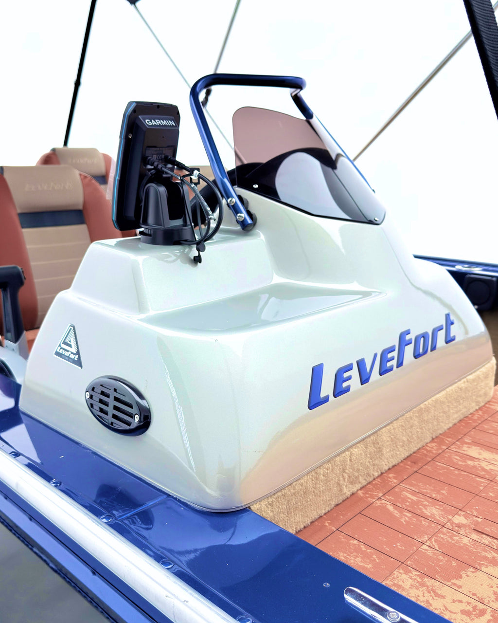 Barco lancha Levefort Apolus 600 + Motor popa Mercury 60HP ELPT EF + Carreta rodoviária