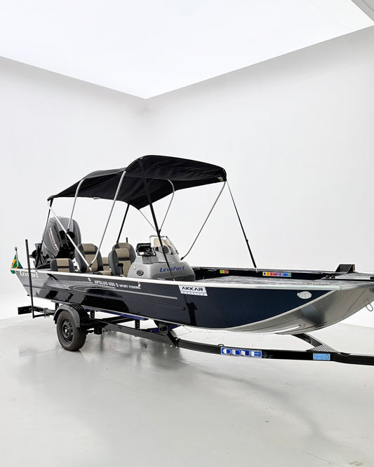 Barco lancha Levefort Apolus 600 S + Motor popa Mercury 100HP ELPT EFI + Carreta rodoviária