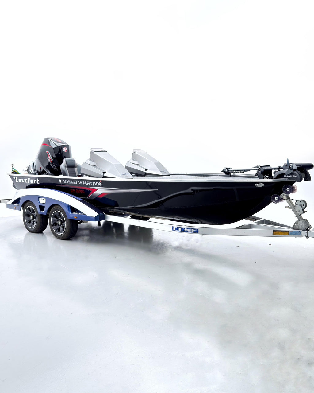Barco lancha Levefort Marajó 19 Matrix BASS EDITION + MOTOR 175 HP + Carreta rodoviária