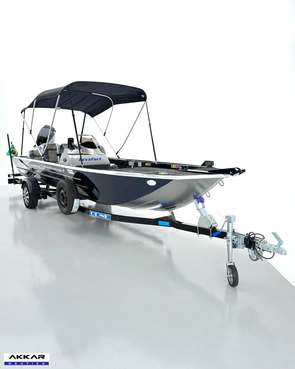 Barco lancha Levefort Apolus 600 + Motor popa Mercury 60HP + Carreta rodoviária