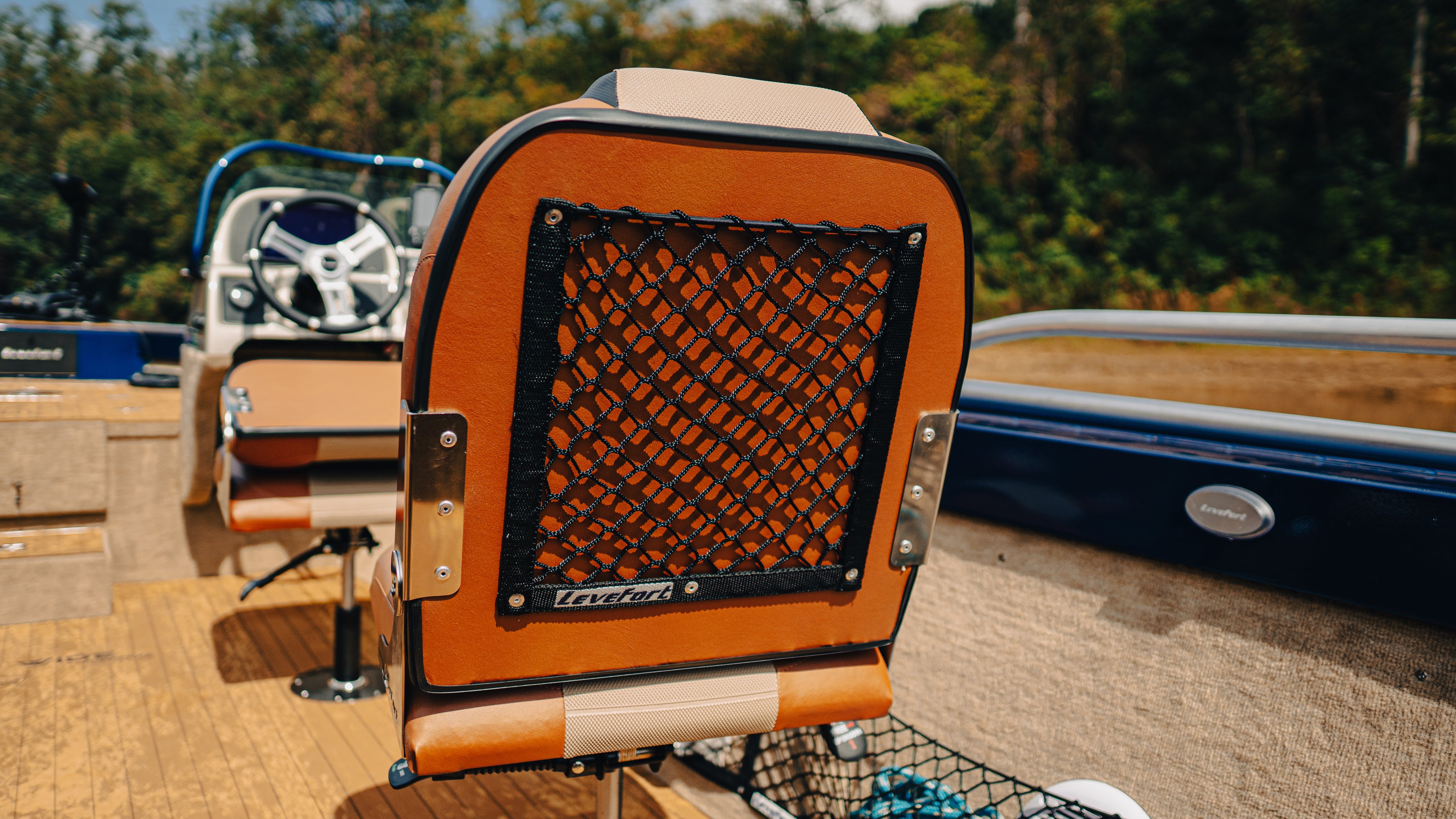 Levefort Marajó Wide Freestyle 22′ + Motor Mercury 300 PROXS