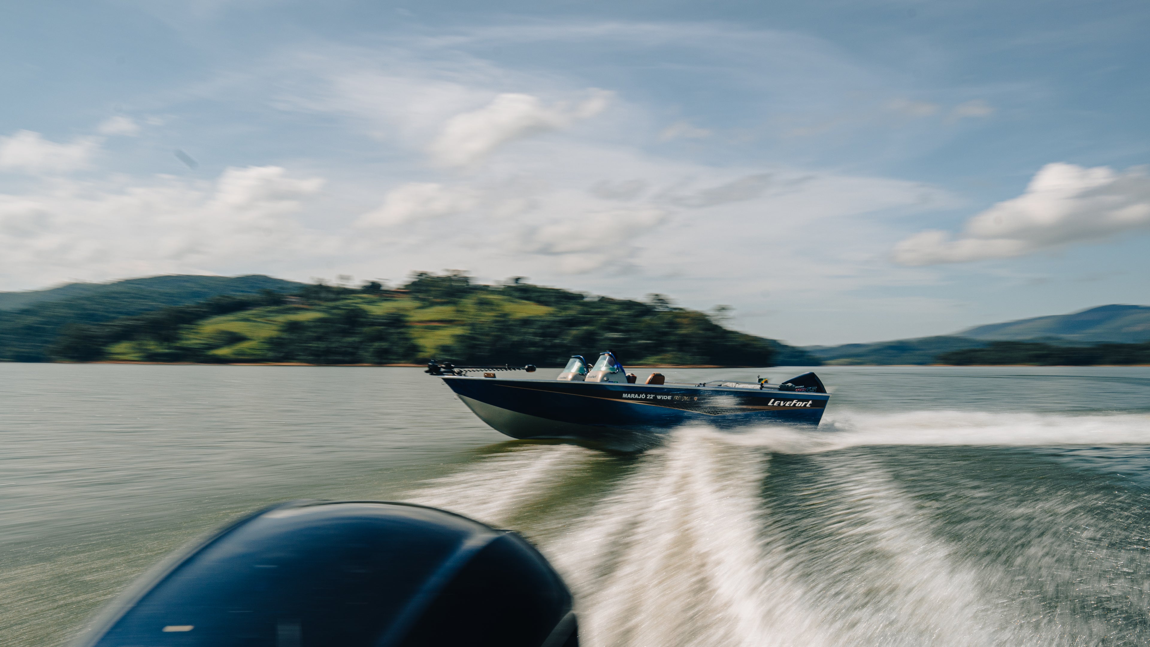 Levefort Marajó Wide Freestyle 22′ + Motor Mercury 300 PROXS