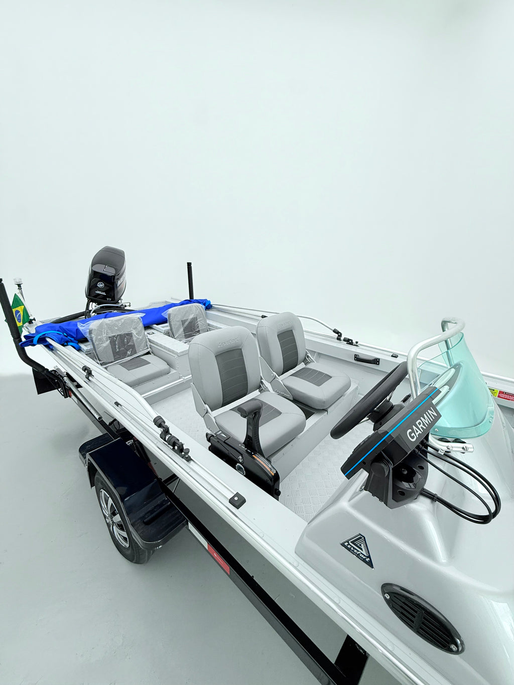 Barco alumínio Levefort Marfim TR CLX + Motor 50HP 2T + Carreta