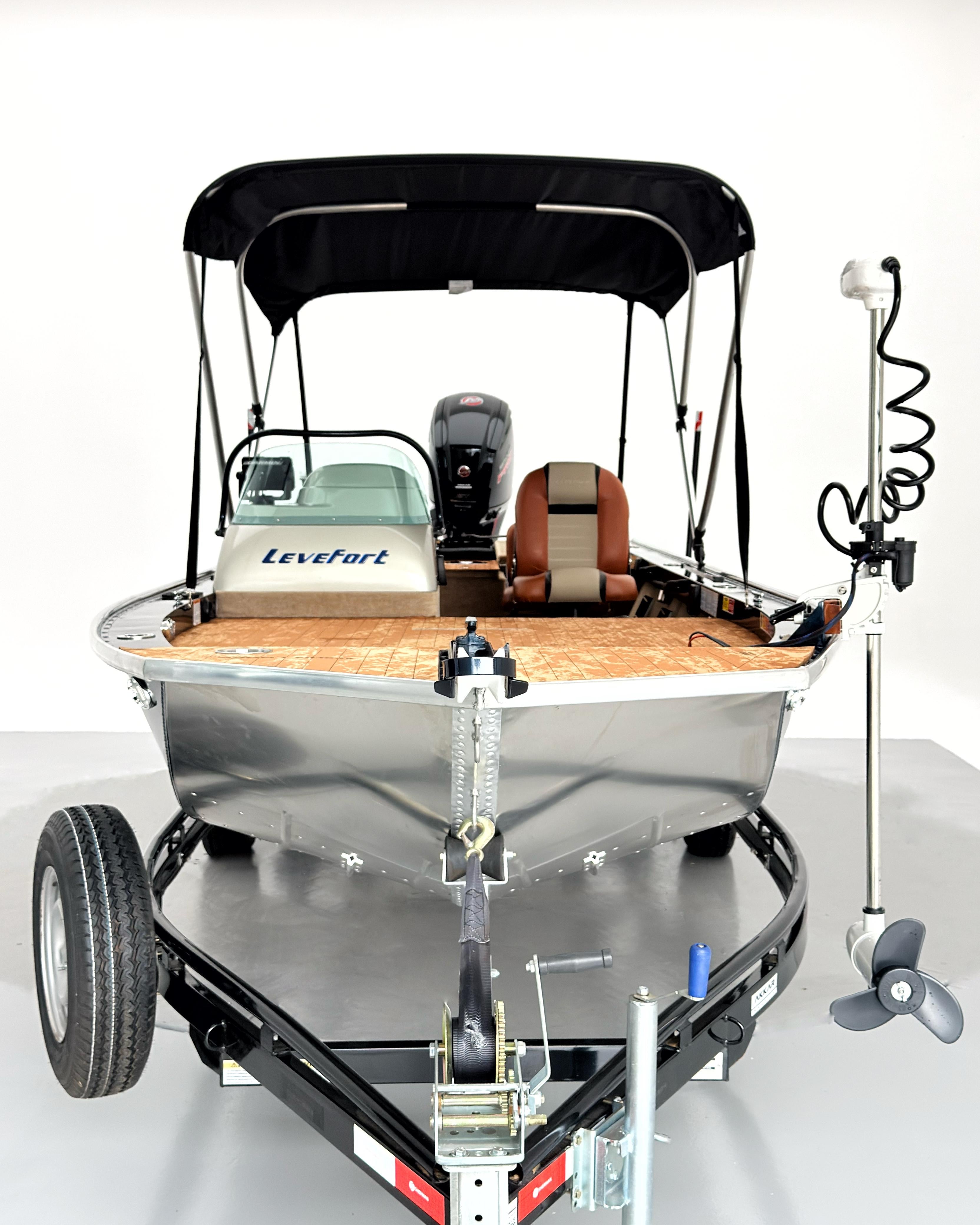 Barco Levefort Apolus Large FREESTYLE + Motor 115HP + Carreta com freio