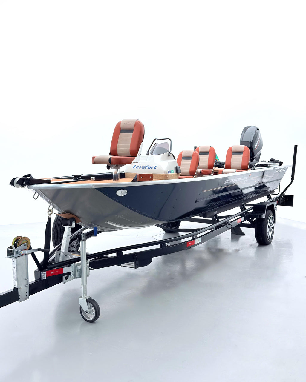 Barco lancha Levefort Apolus 600 + Motor popa Mercury 60HP ELPT EF + Carreta rodoviária