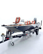 Barco lancha Levefort Apolus 600 + Motor popa Mercury 60HP ELPT EF + Carreta rodoviária