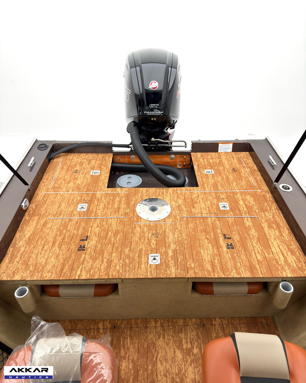 Barco Levefort Apolus Large FREESTYLE + Motor 115HP + Carreta com freio
