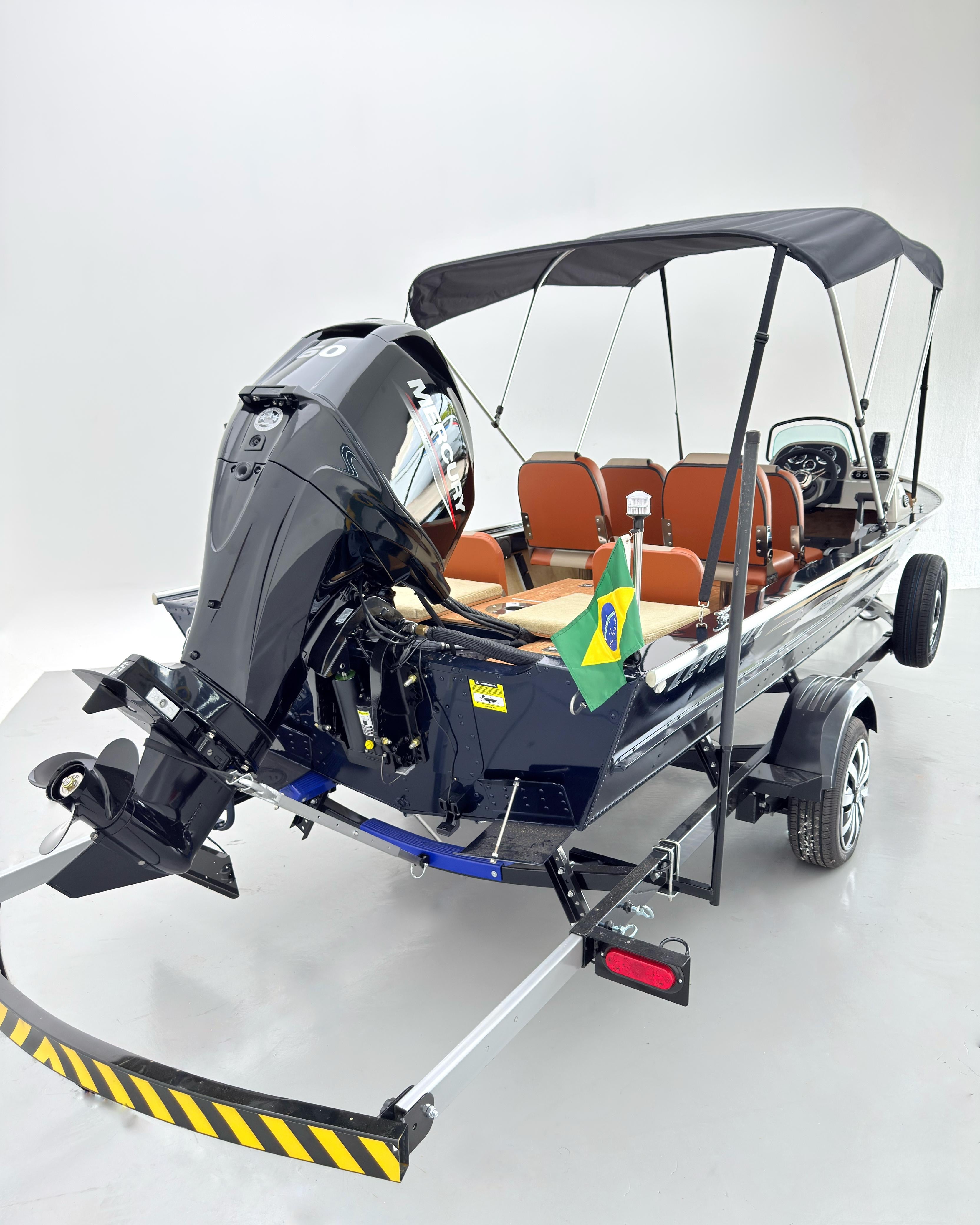 Barco Levefort Marfim 6.0 Sport Fishing Freestyle + Motor 60HP + Carreta rodoviária