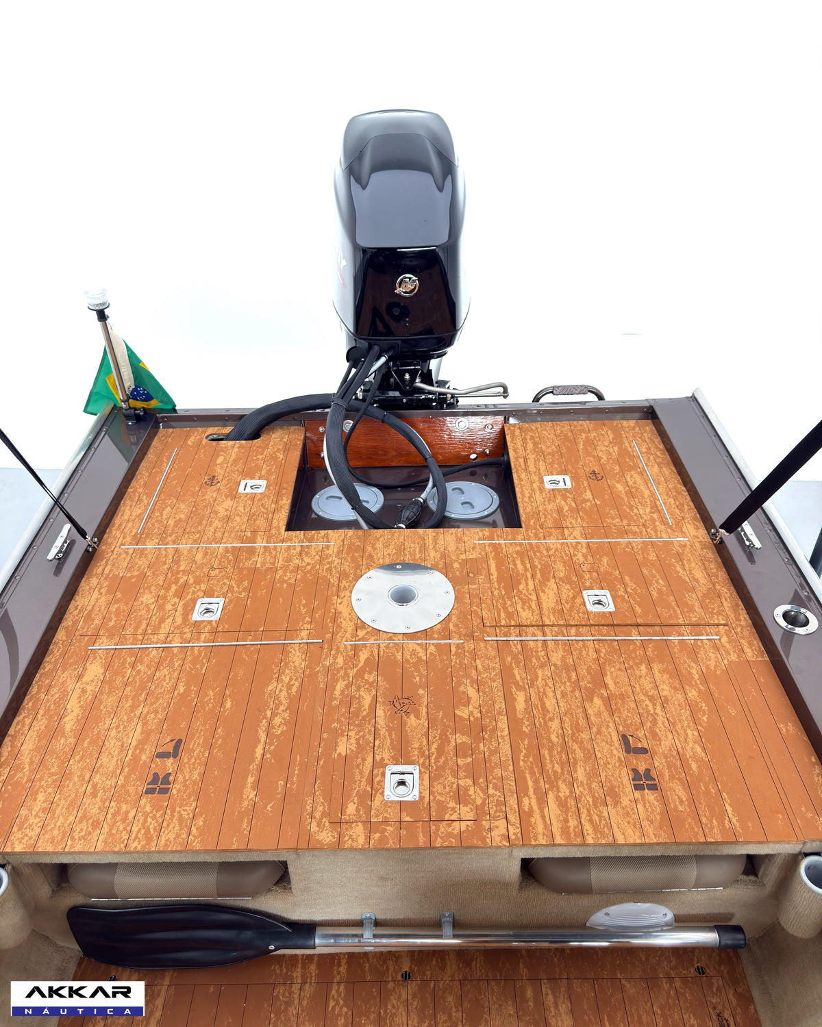 Barco lancha Levefort Apolus 600 + Motor popa Mercury 60HP ELPT EF + Carreta rodoviária