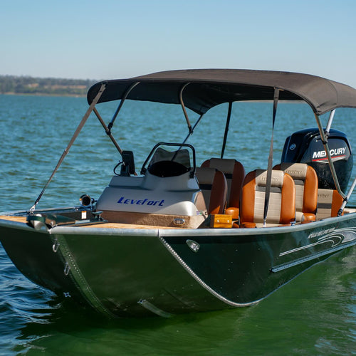 Barco lancha Levefort Apolus 600 S + Motor popa Mercury 100HP ELPT EFI + Carreta rodoviária