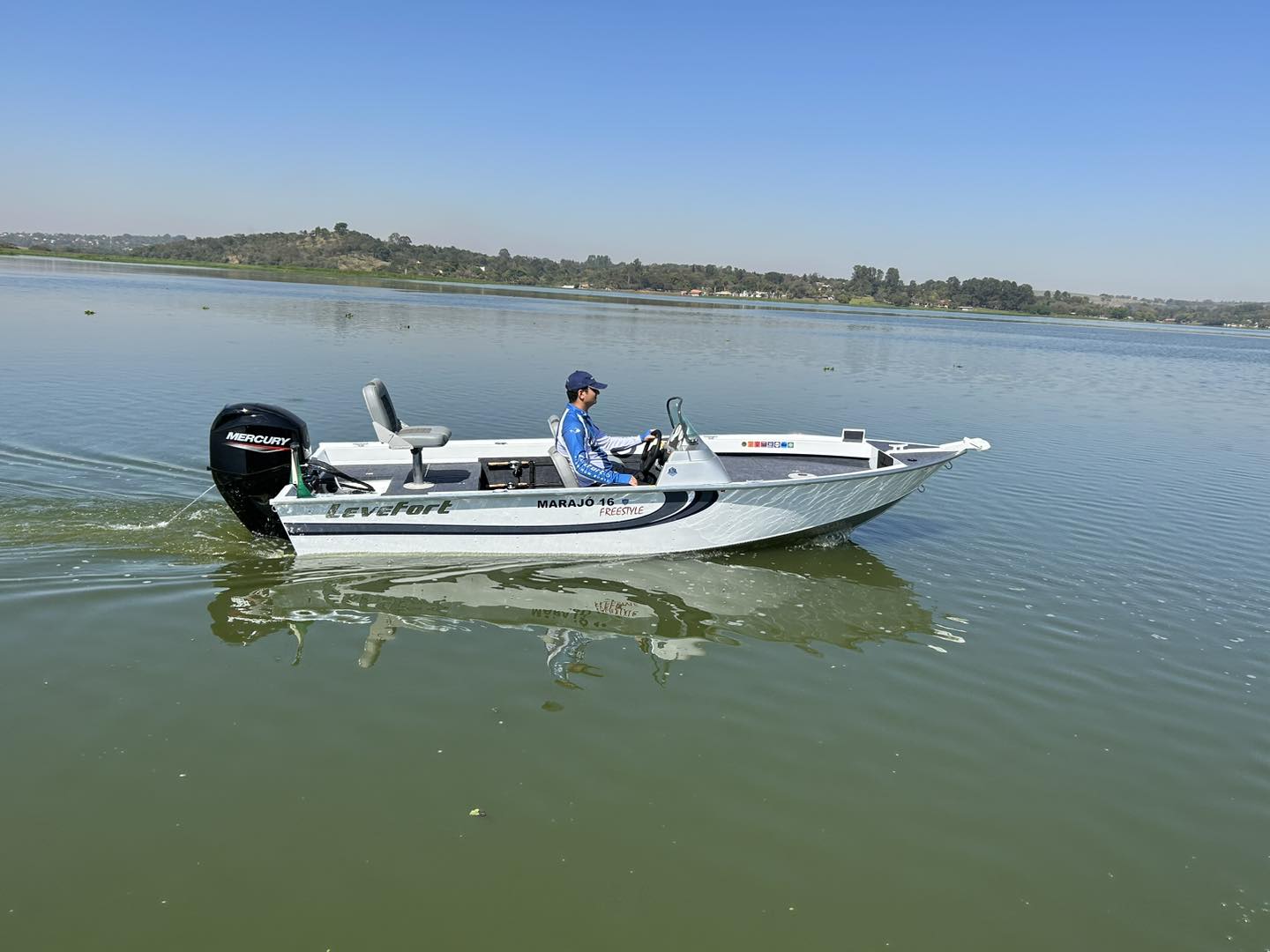 Barco Levefort Marajó Freestyle 16  + Motor 60HP + Carreta