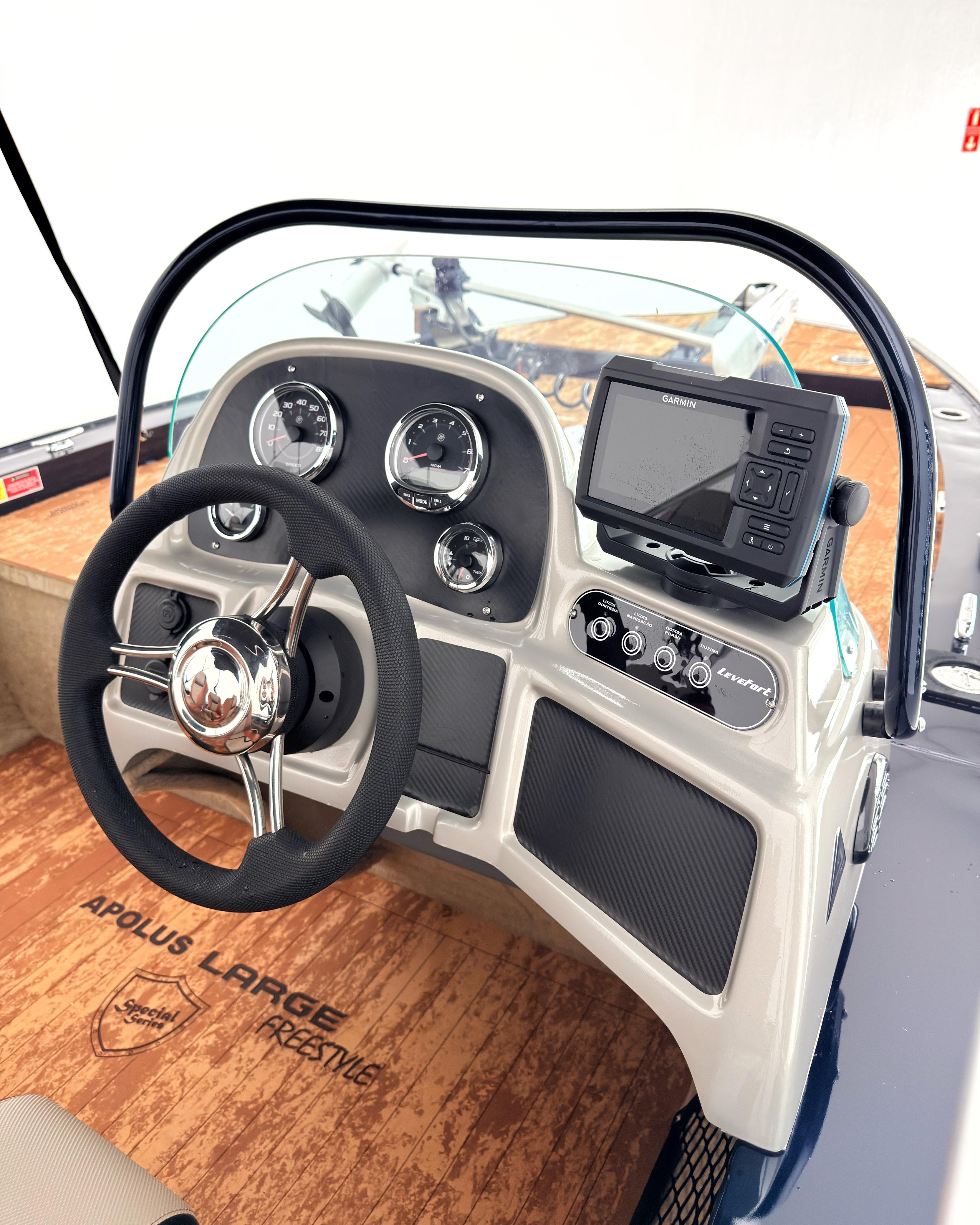 Barco Levefort Apolus Large FREESTYLE + Motor 115HP + Carreta com freio