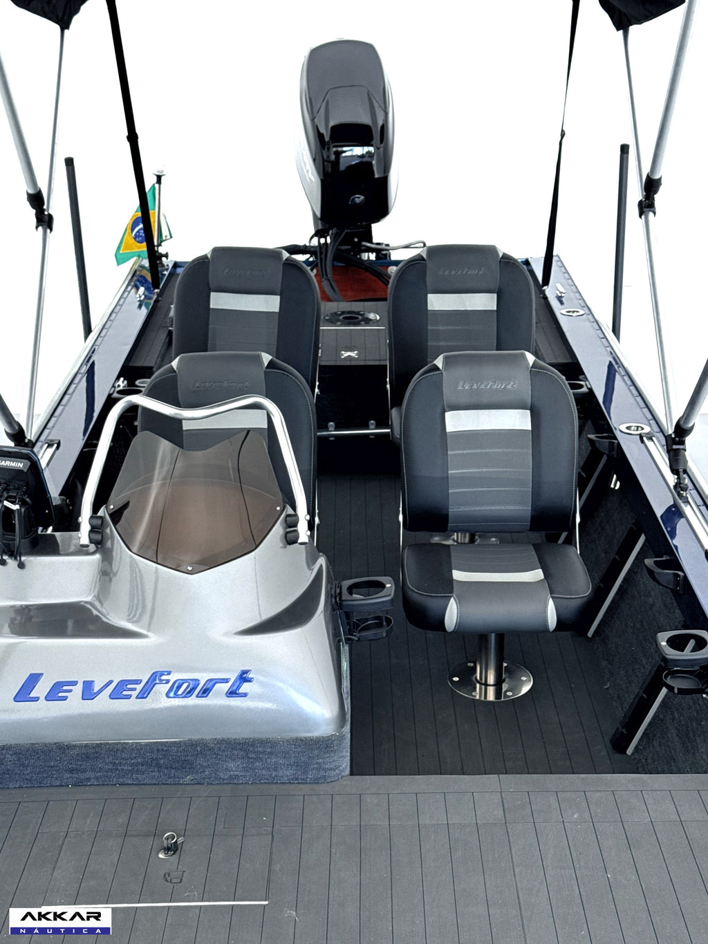 Barco lancha Levefort Apolus 600 + Motor popa Mercury 60HP ELPT EF + Carreta rodoviária