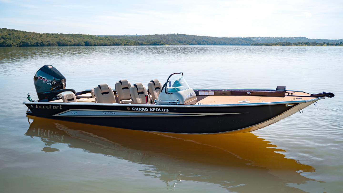 Casco Barco Levefort Grand Apolus FREESTYLE