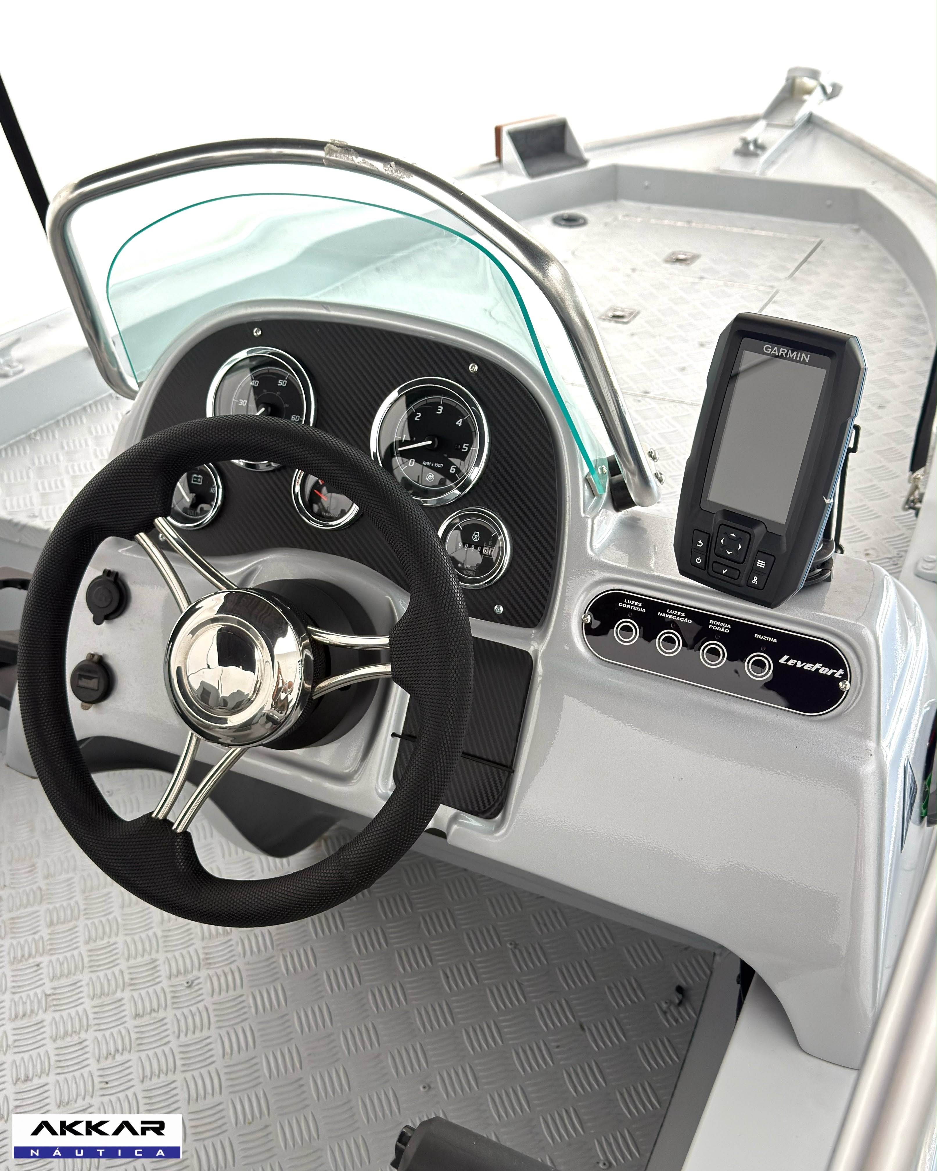 Barco alumínio Levefort Marfim TR CLX + Motor 40HP 4T