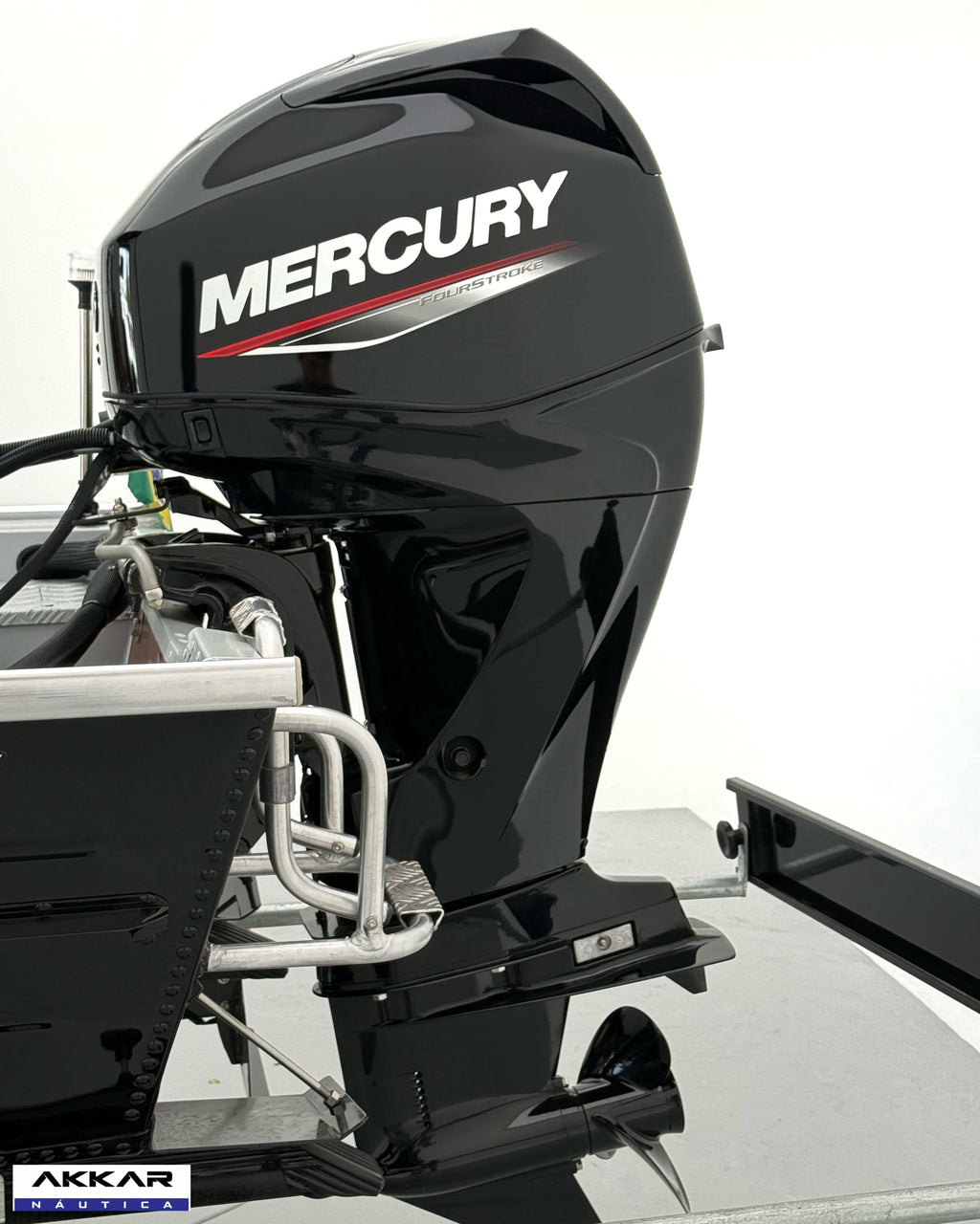 Barco alumínio Levefort Marfim TR CLX + Motor 40HP 4T