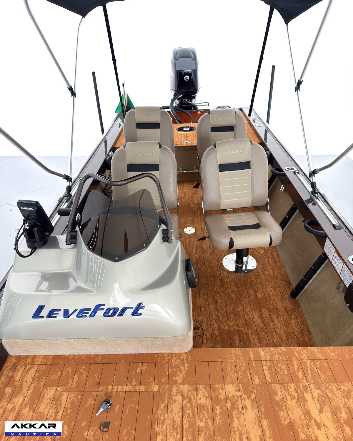 Barco lancha Levefort Apolus 600 + Motor popa Mercury 60HP ELPT EF + Carreta rodoviária