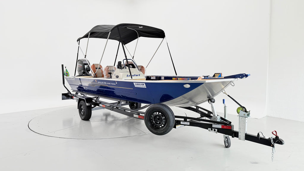 Barco lancha Levefort Apolus 600 + Motor popa Mercury 60HP ELPT EF + Carreta rodoviária