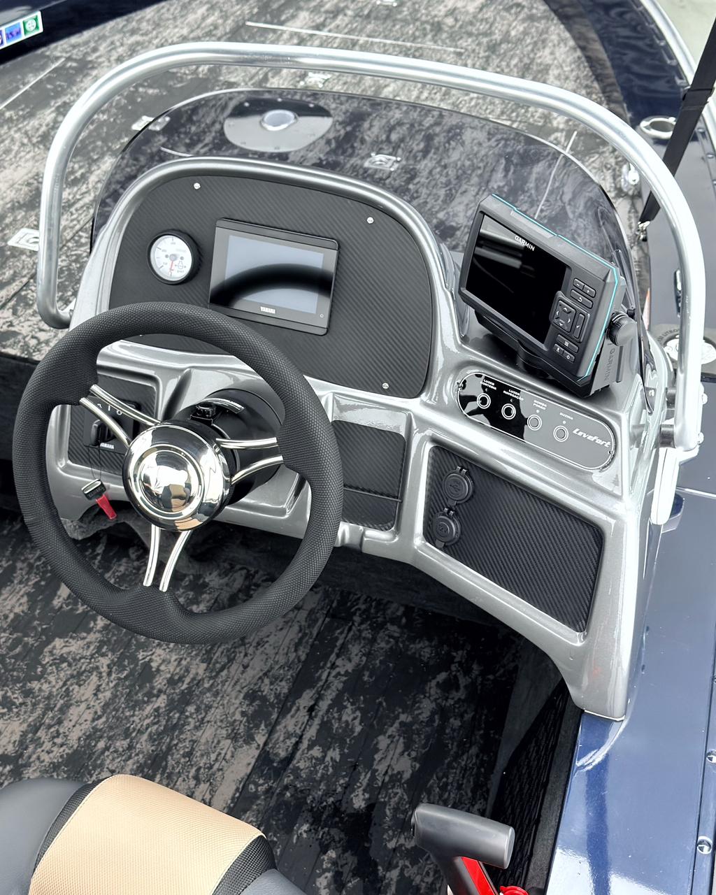 Levefort Marajó Matrix 19 Special Series + Motor Yamaha 150HP VMAX + CARRETA RODOVIARIA