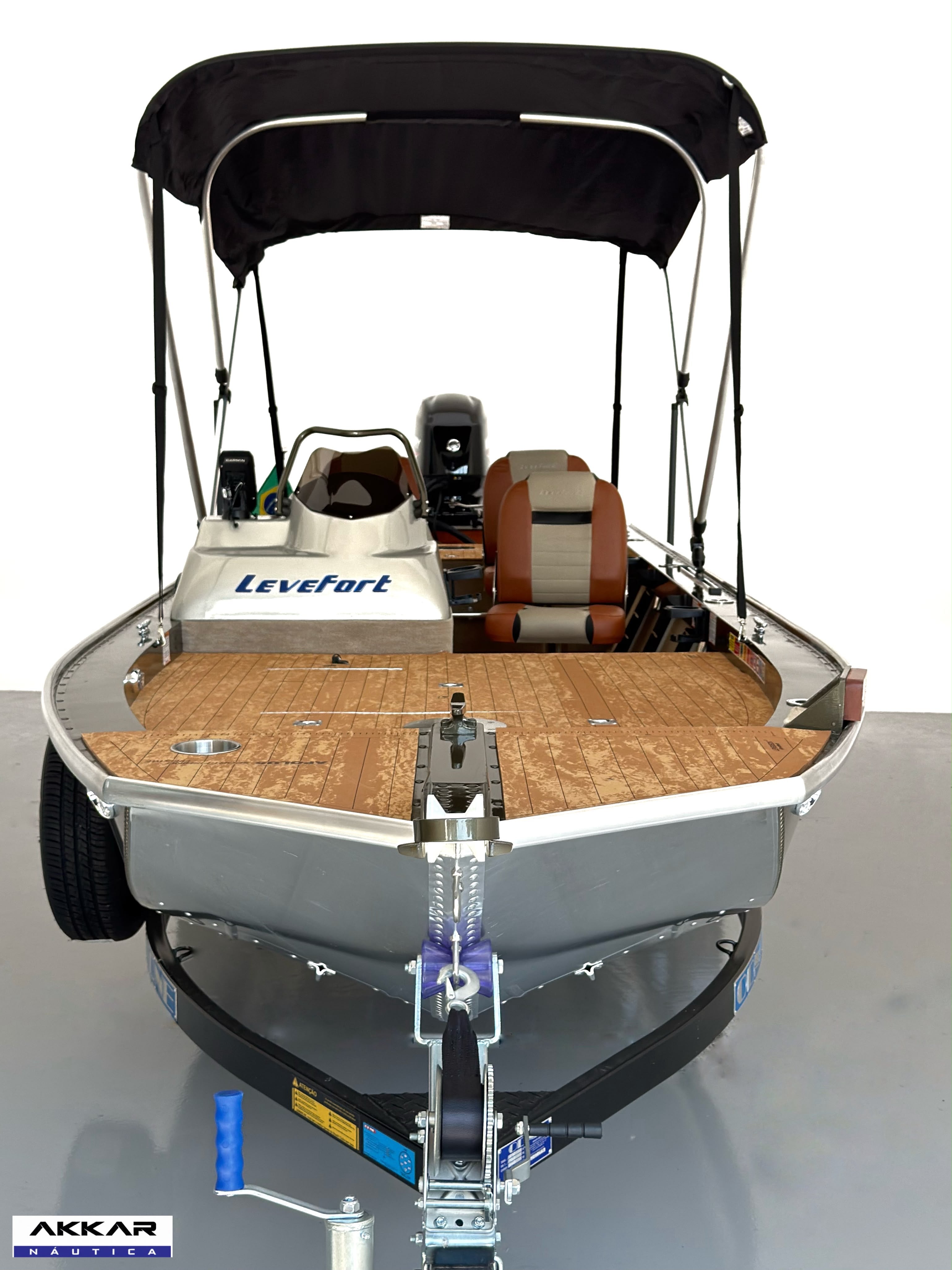 Barco lancha Levefort Apolus 600 + Motor popa Mercury 60HP ELPT EF + Carreta rodoviária