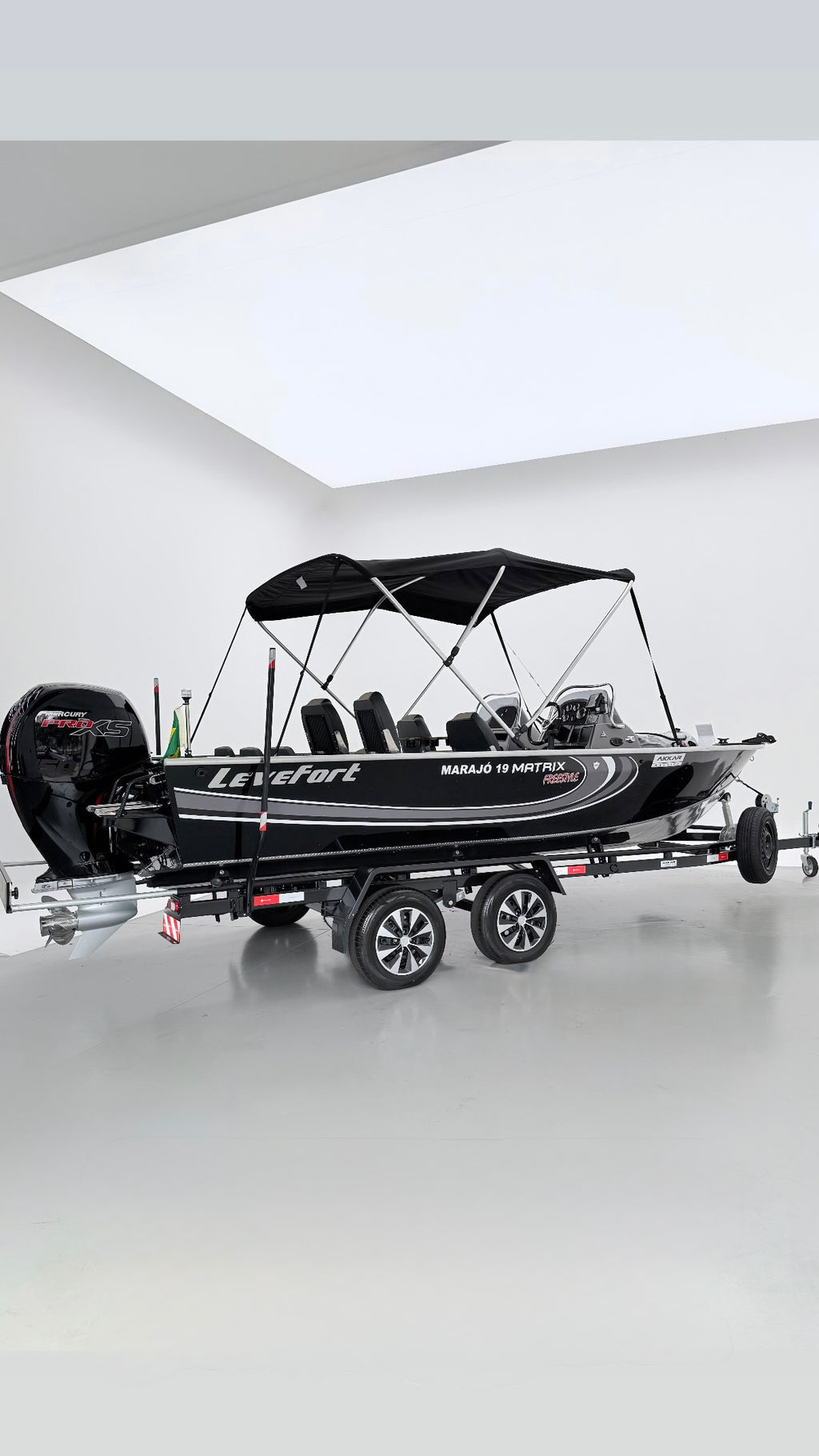 Levefort Marajó Matrix 19 Special Series + Motor Mercury PROXS 150HP + CARRETA RODOVIARIA