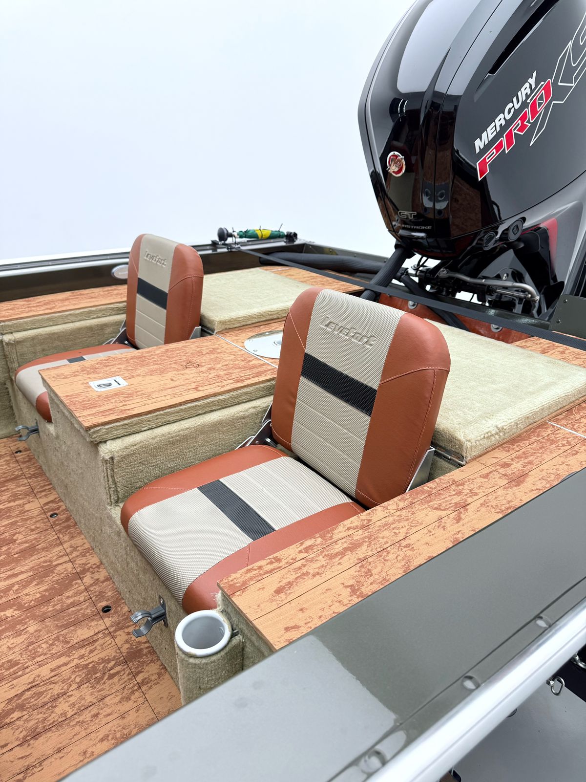 Barco Levefort Apolus Large FREESTYLE + Motor 115HP