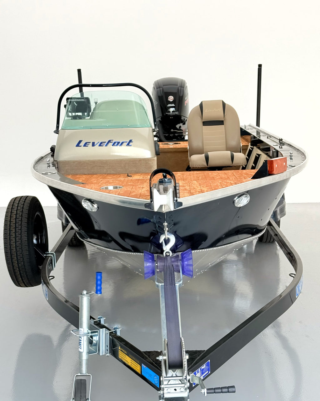 Barco Lancha Levefort Marajó 17 Master Freestyle Special Series + Motor Mercury 115 PROXS + Carreta rodoviária odne