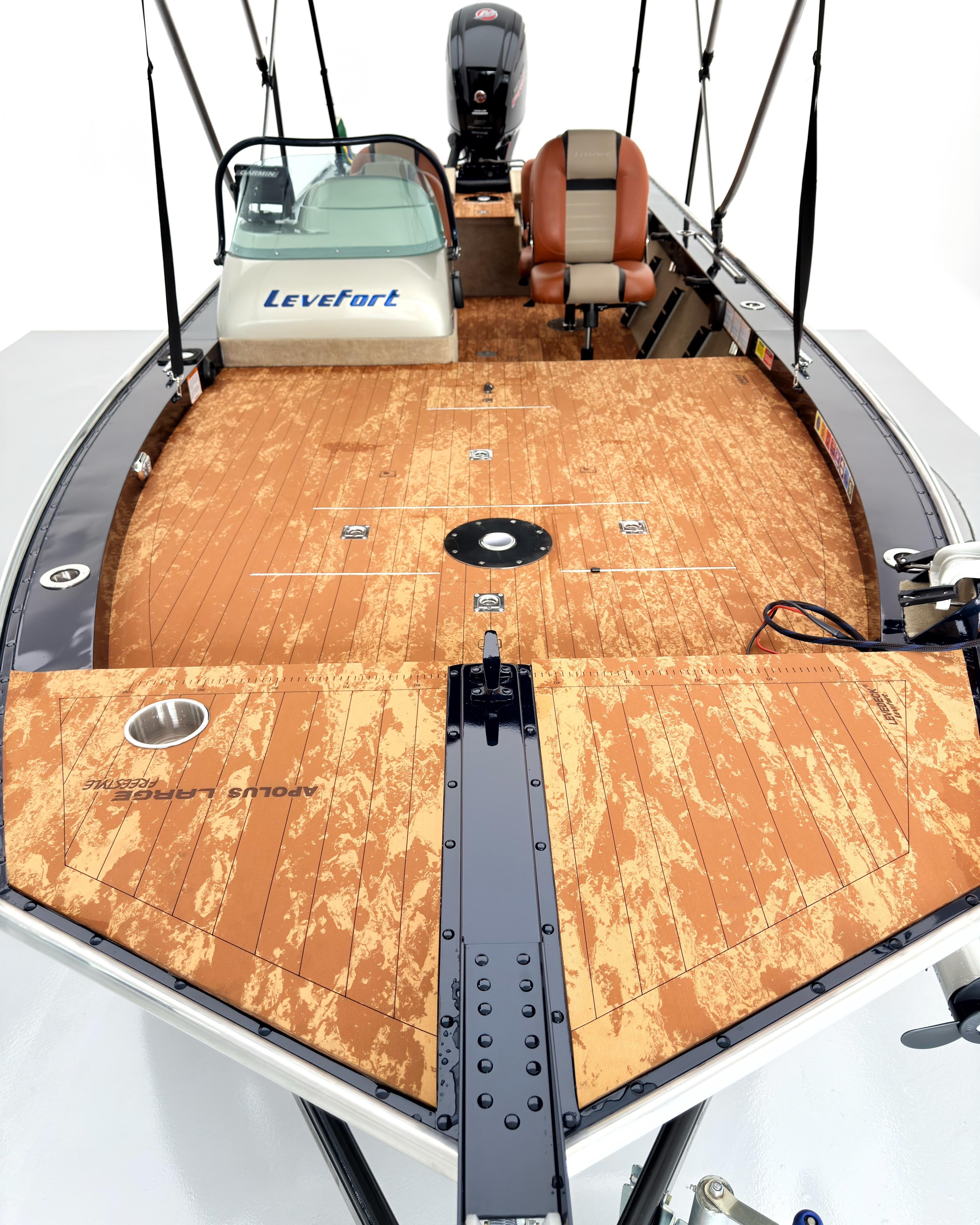 Barco Levefort Apolus Large FREESTYLE + Motor 115HP + Carreta com freio