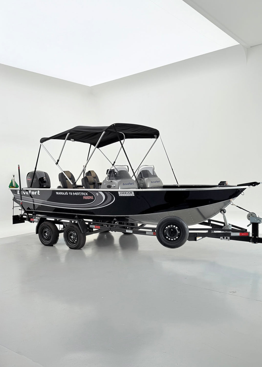 Levefort Marajó Matrix 19 Special Series + Motor Mercury PROXS 150HP + CARRETA RODOVIARIA