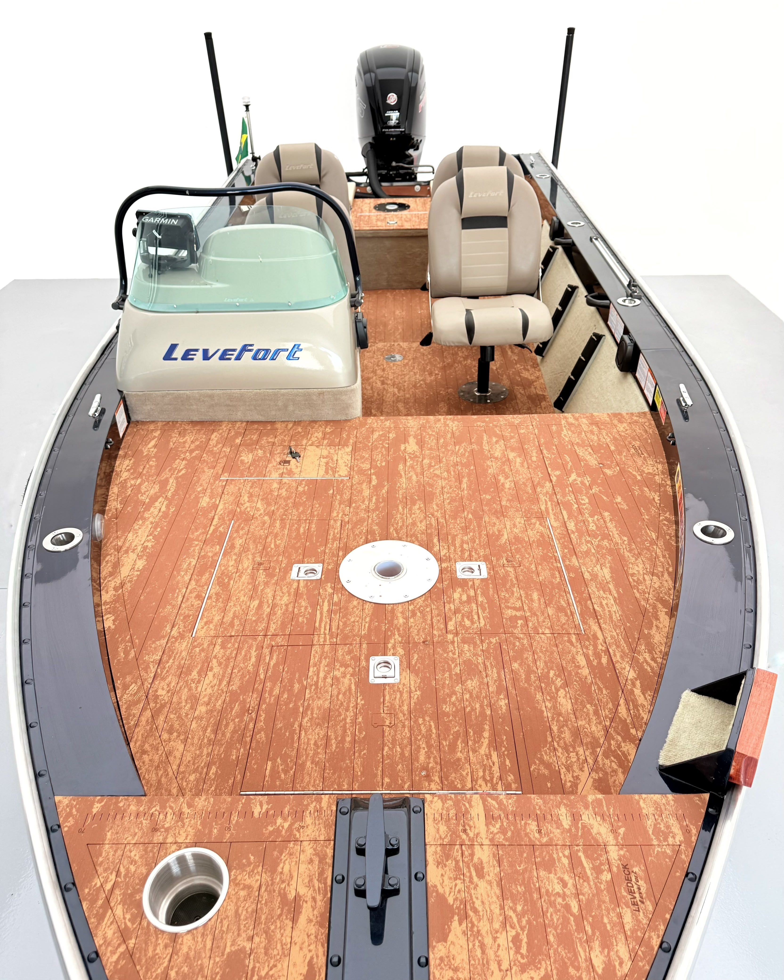 Barco Lancha Levefort Marajó 17 Master Freestyle Special Series + Motor Mercury 115 PROXS + Carreta rodoviária odne