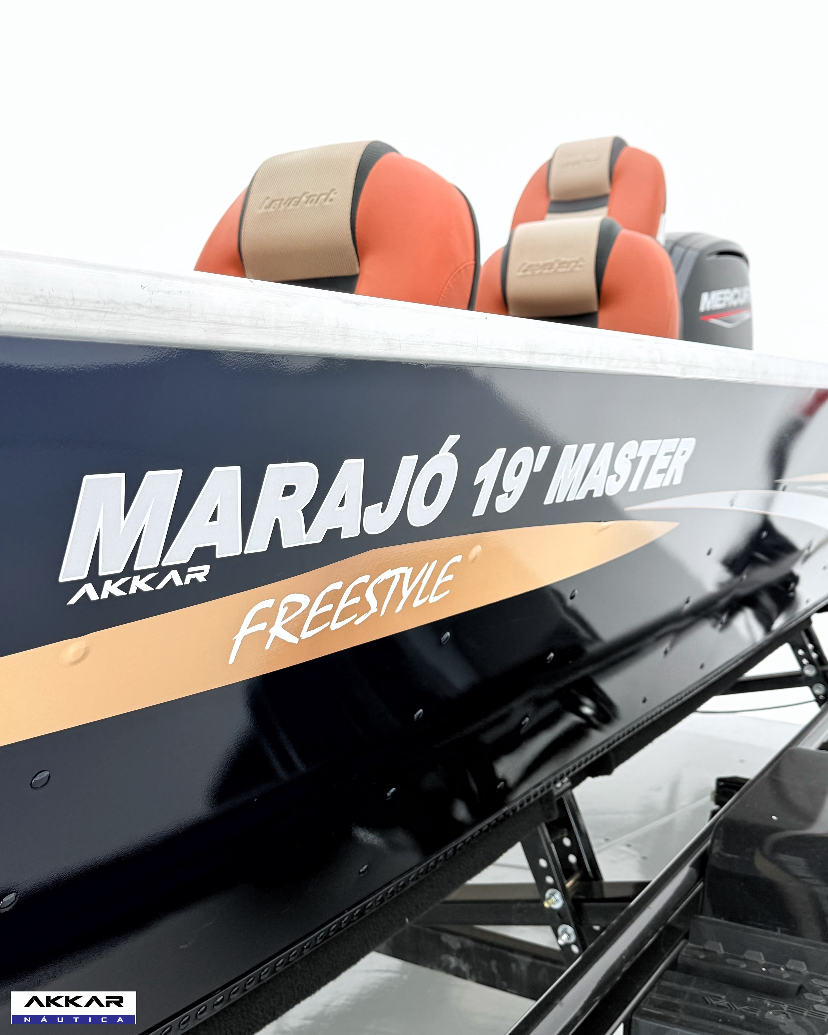 Barco Levefort Marajó Master Freestyle 19′ Special Series + Motor Mercury 100HP + Carreta rodoviaria
