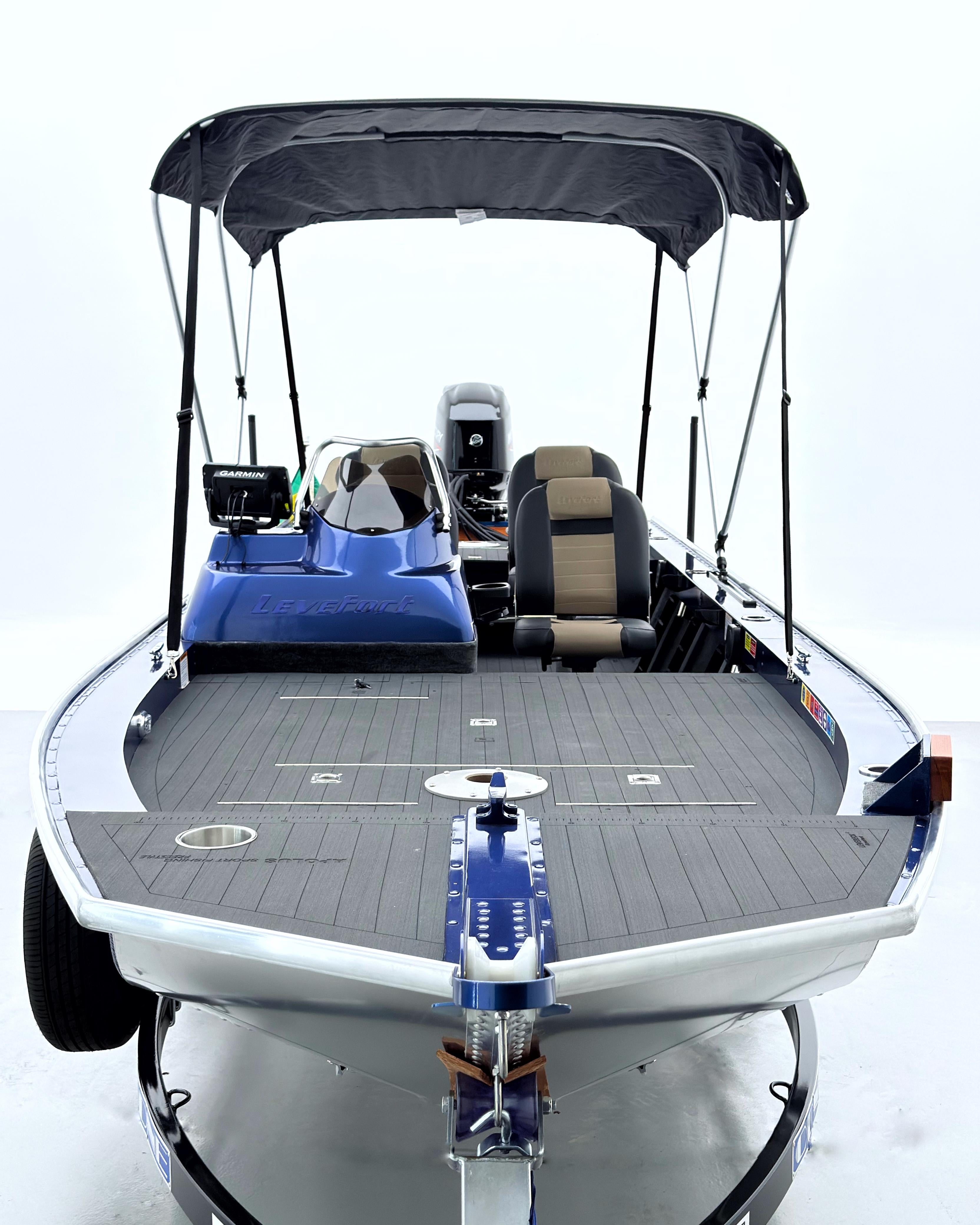 Barco lancha Levefort Apolus 600 + Motor popa Mercury 60HP ELPT EF + Carreta rodoviária