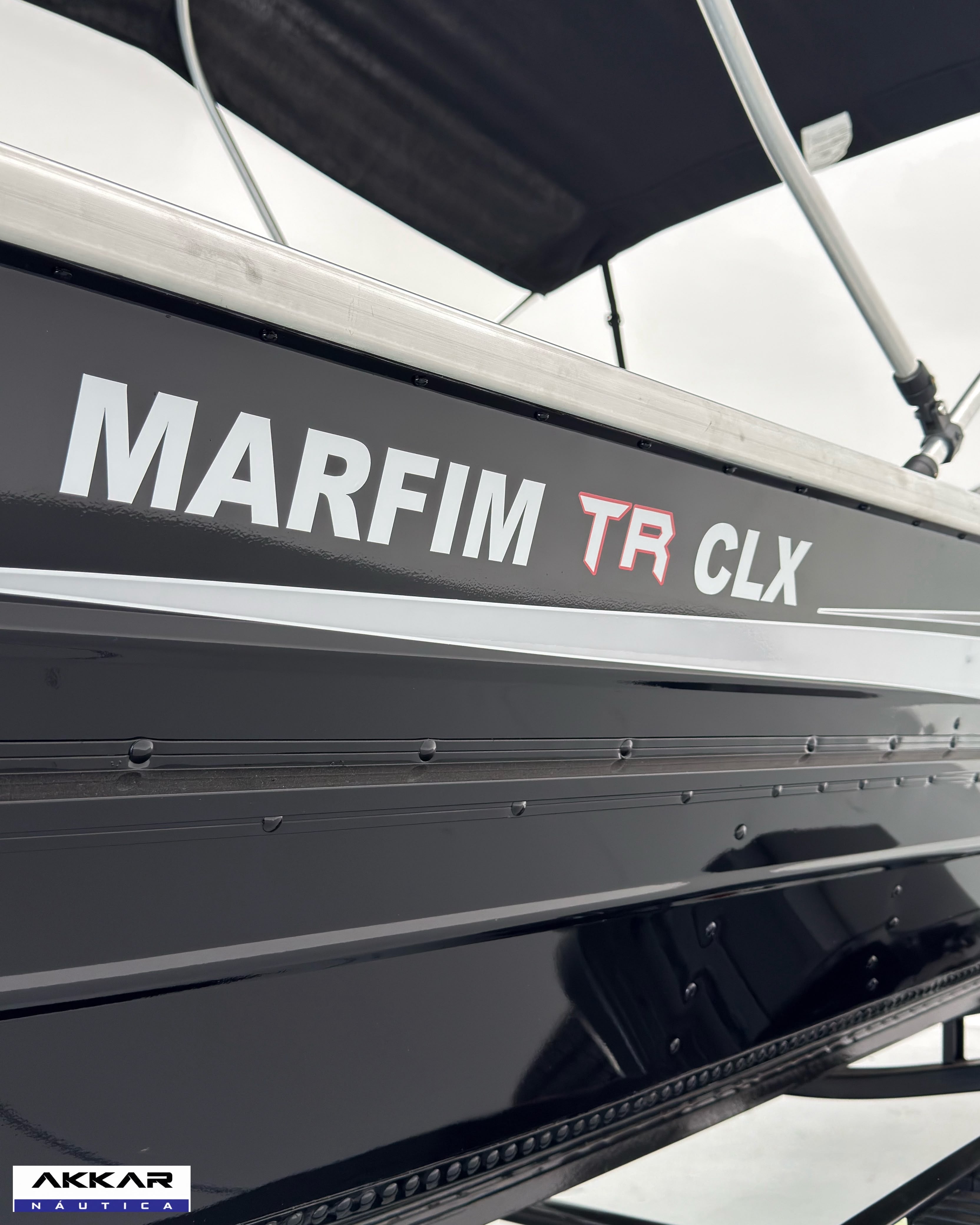 Barco alumínio Levefort Marfim TR CLX + Motor 40HP 4T