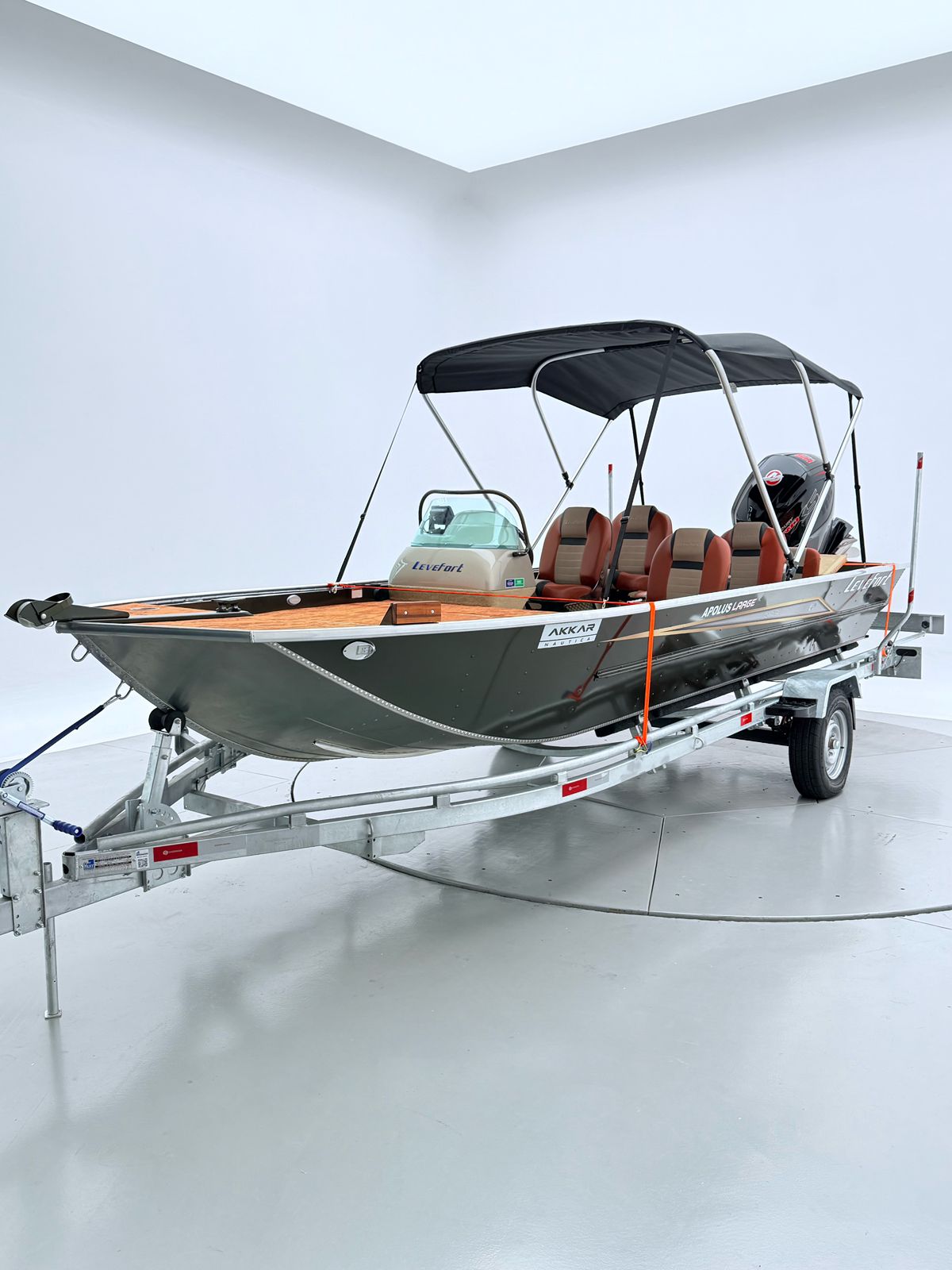 Barco Levefort Apolus Large FREESTYLE + Motor 115HP + Carreta