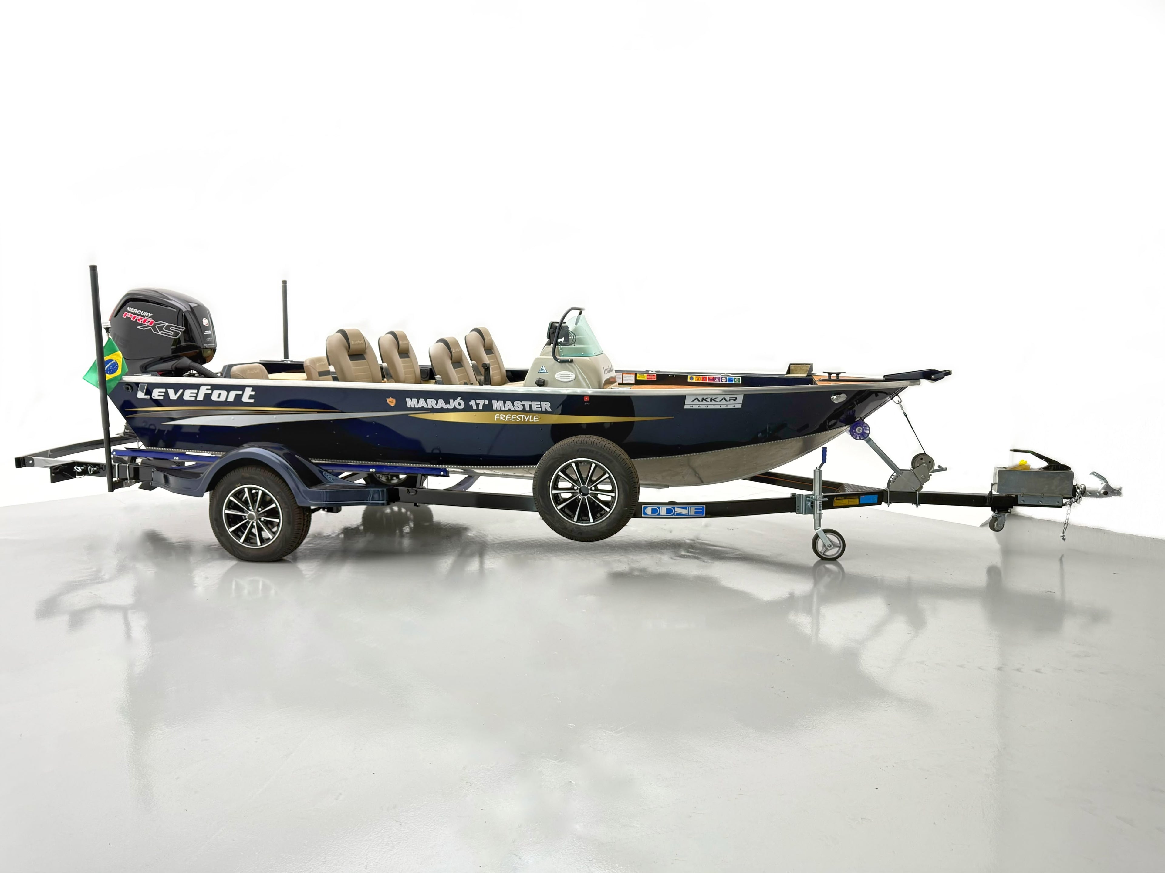 Barco Lancha Levefort Marajó 17 Master Freestyle Special Series + Motor Mercury 115 PROXS + Carreta rodoviária odne