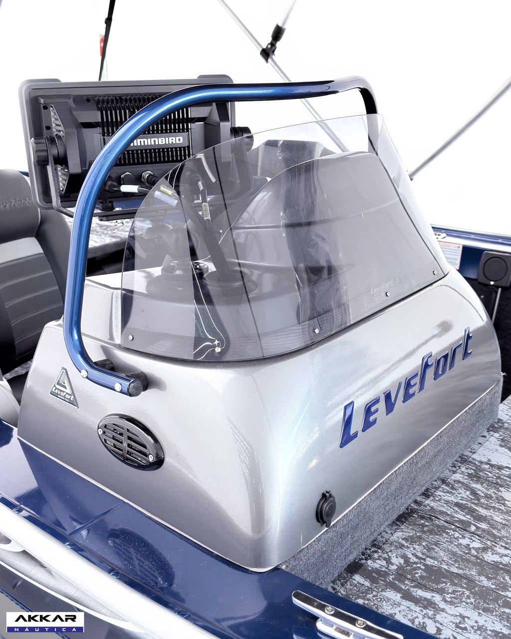 Barco Levefort Marajó Freestyle 16  + Motor 100HP + Carreta