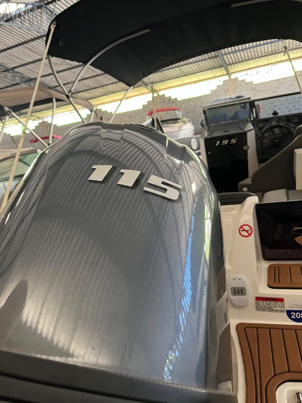 Lancha Barco Ventura 195 Crossover