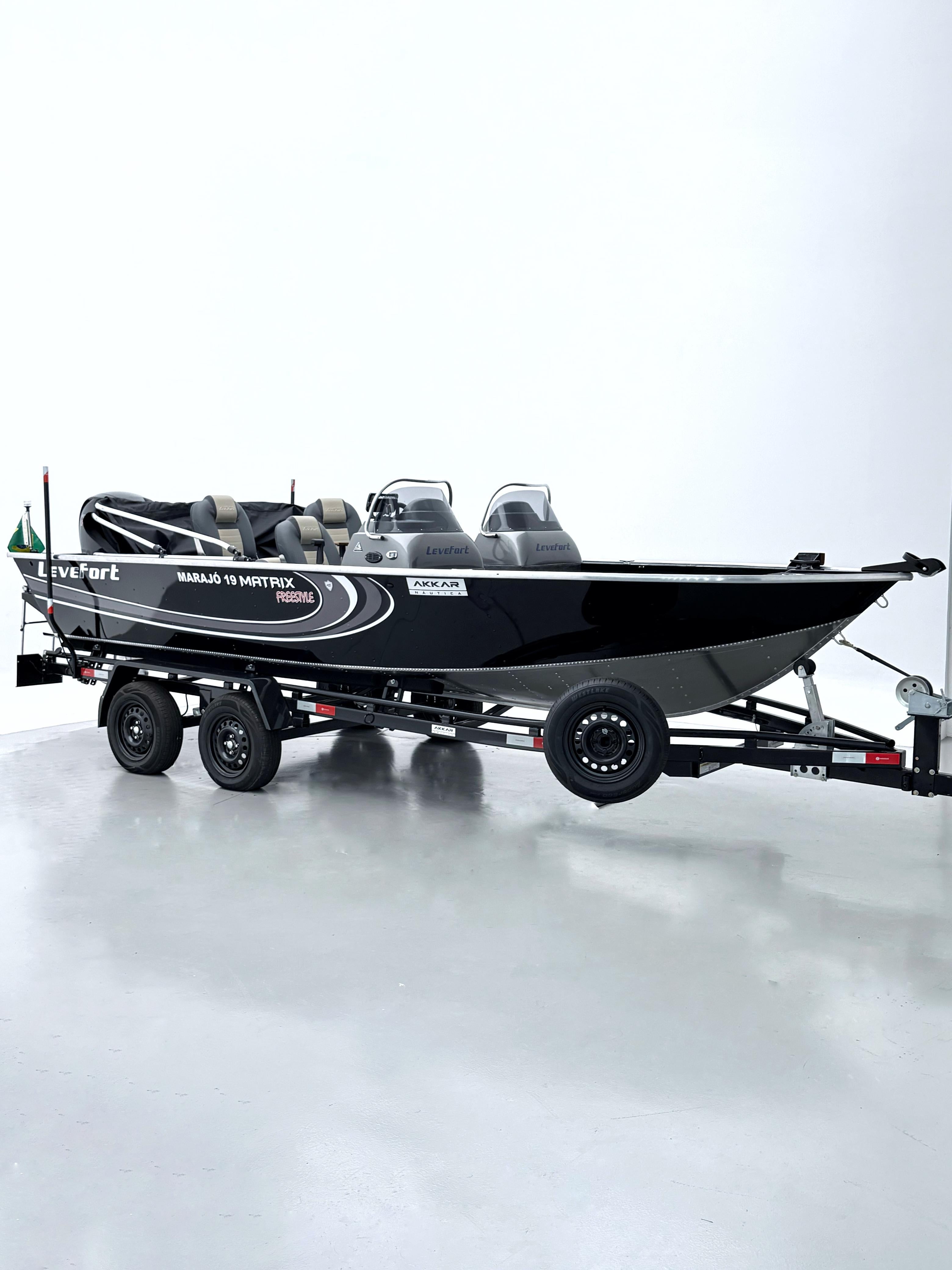 Levefort Marajó Matrix 19 Special Series + Motor Mercury PROXS 150HP + CARRETA RODOVIARIA