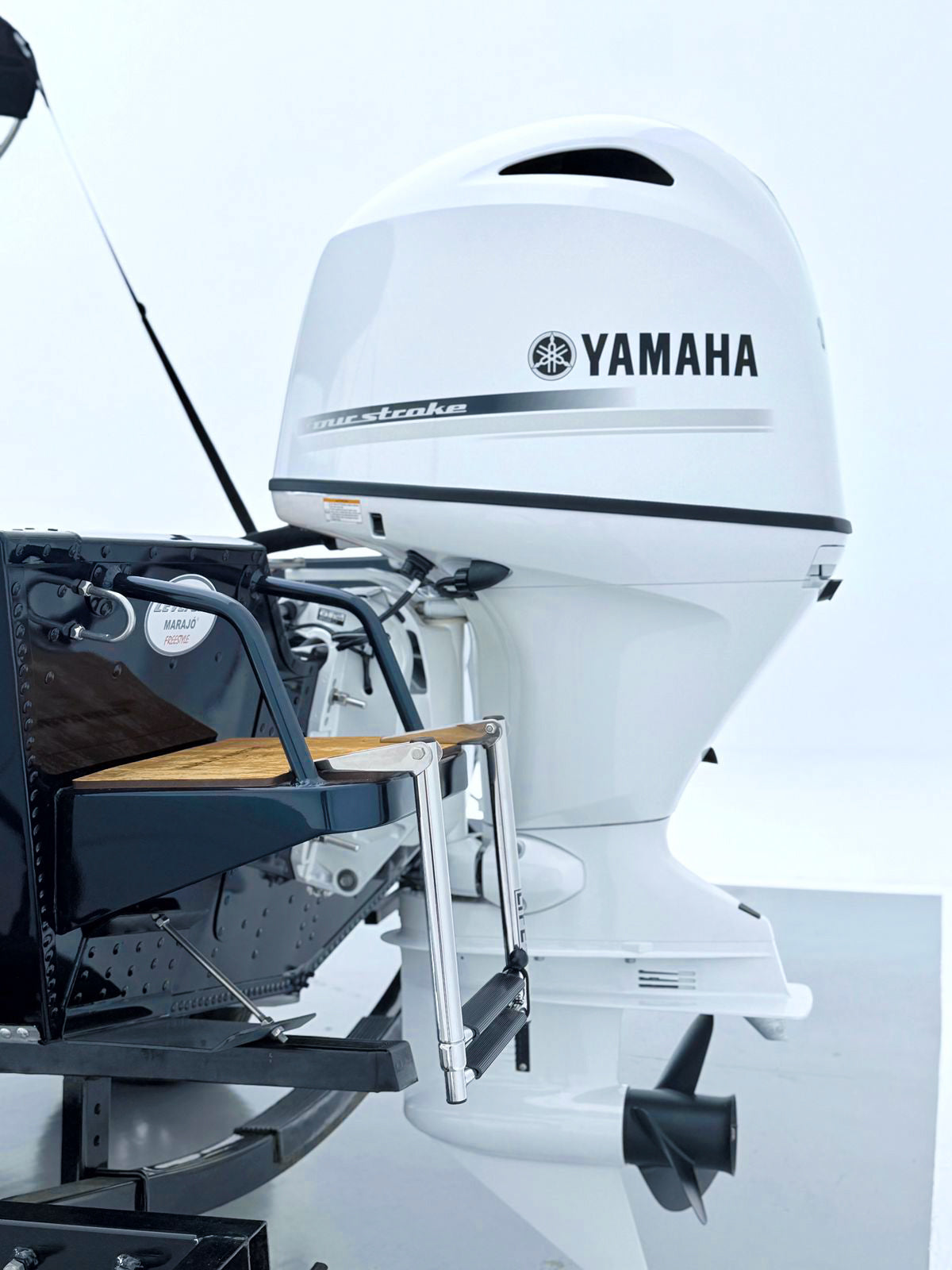 Barco Lancha Levefort Marajó 17 Master Freestyle Special Series + Motor Yamaha F115 + Carreta rodoviária