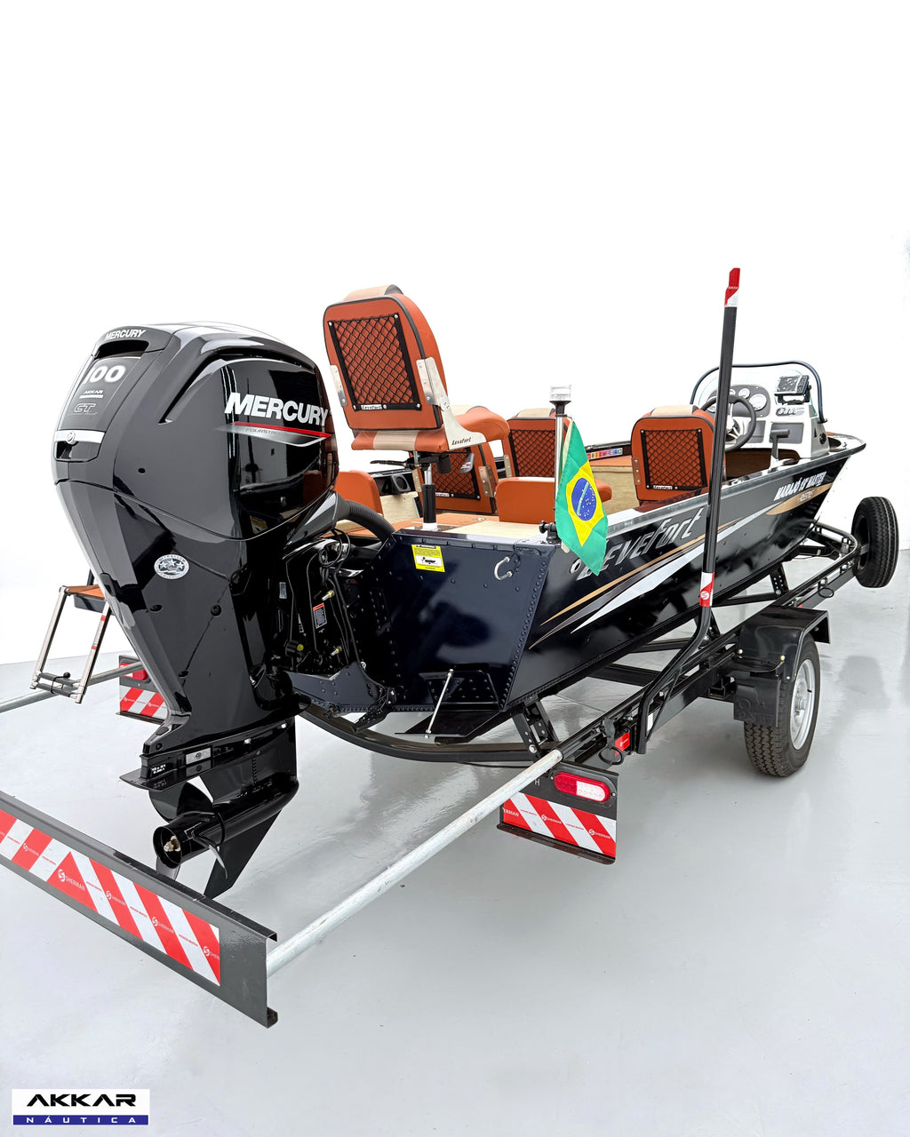 Barco Levefort Marajó Master Freestyle 19′ Special Series + Motor Mercury 100HP + Carreta rodoviaria