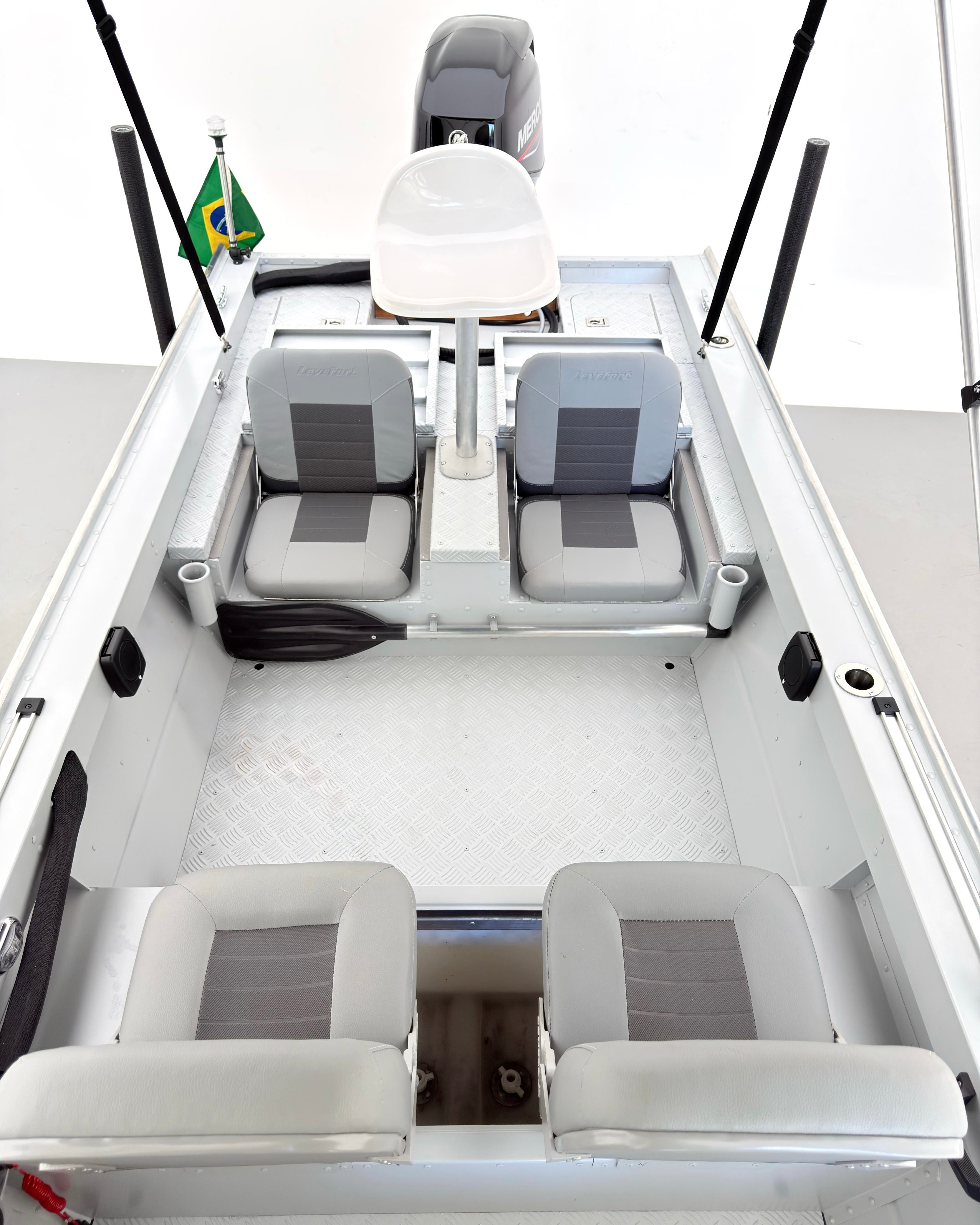 Barco lancha Levefort Apolus TR CLX + Motor popa Mercury 40HP 4 Tempos + Carreta rodoviária