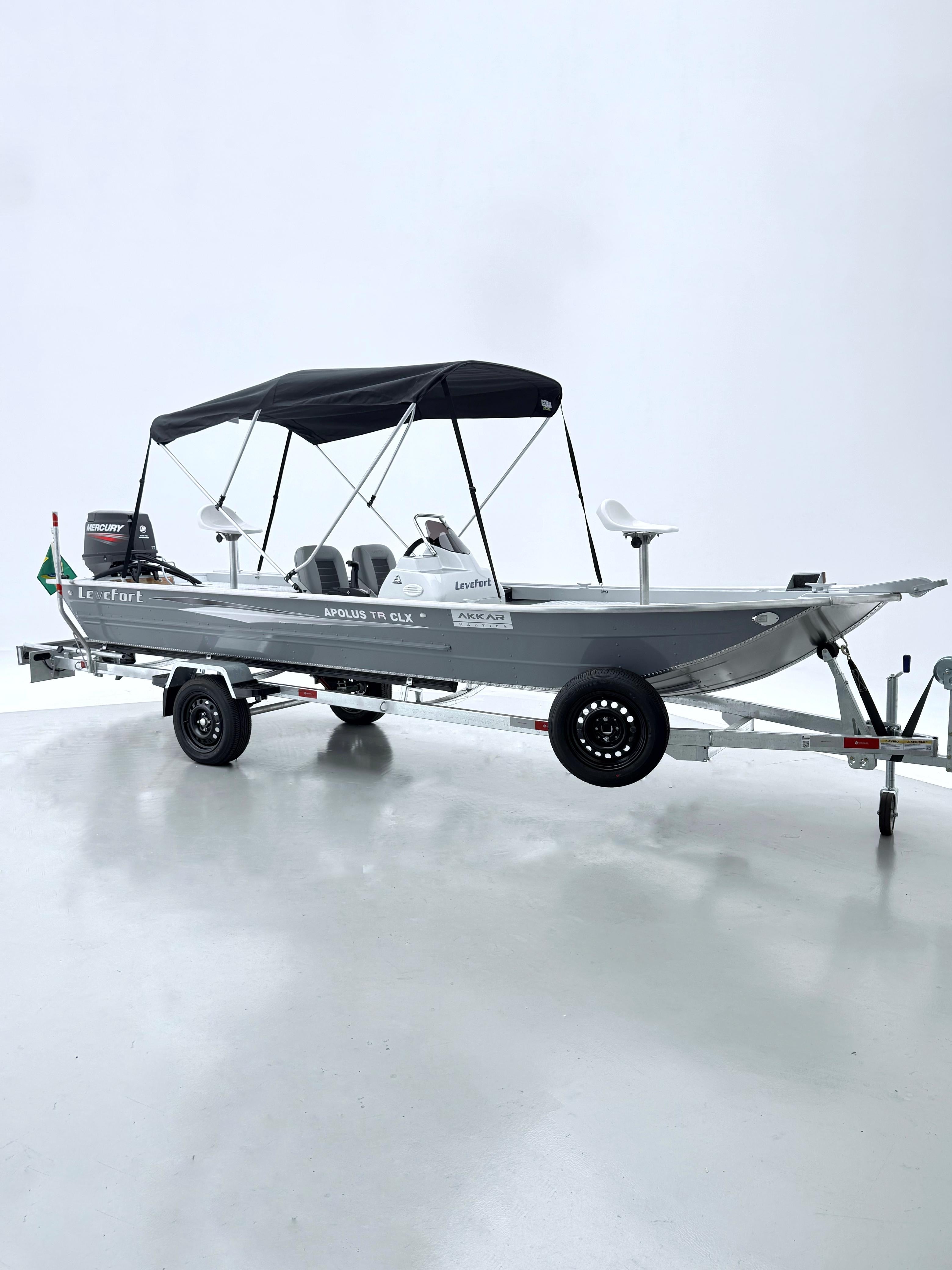 Barco lancha Levefort Apolus TR CLX + Motor popa Mercury 50HP ELPTO + Carreta rodoviária