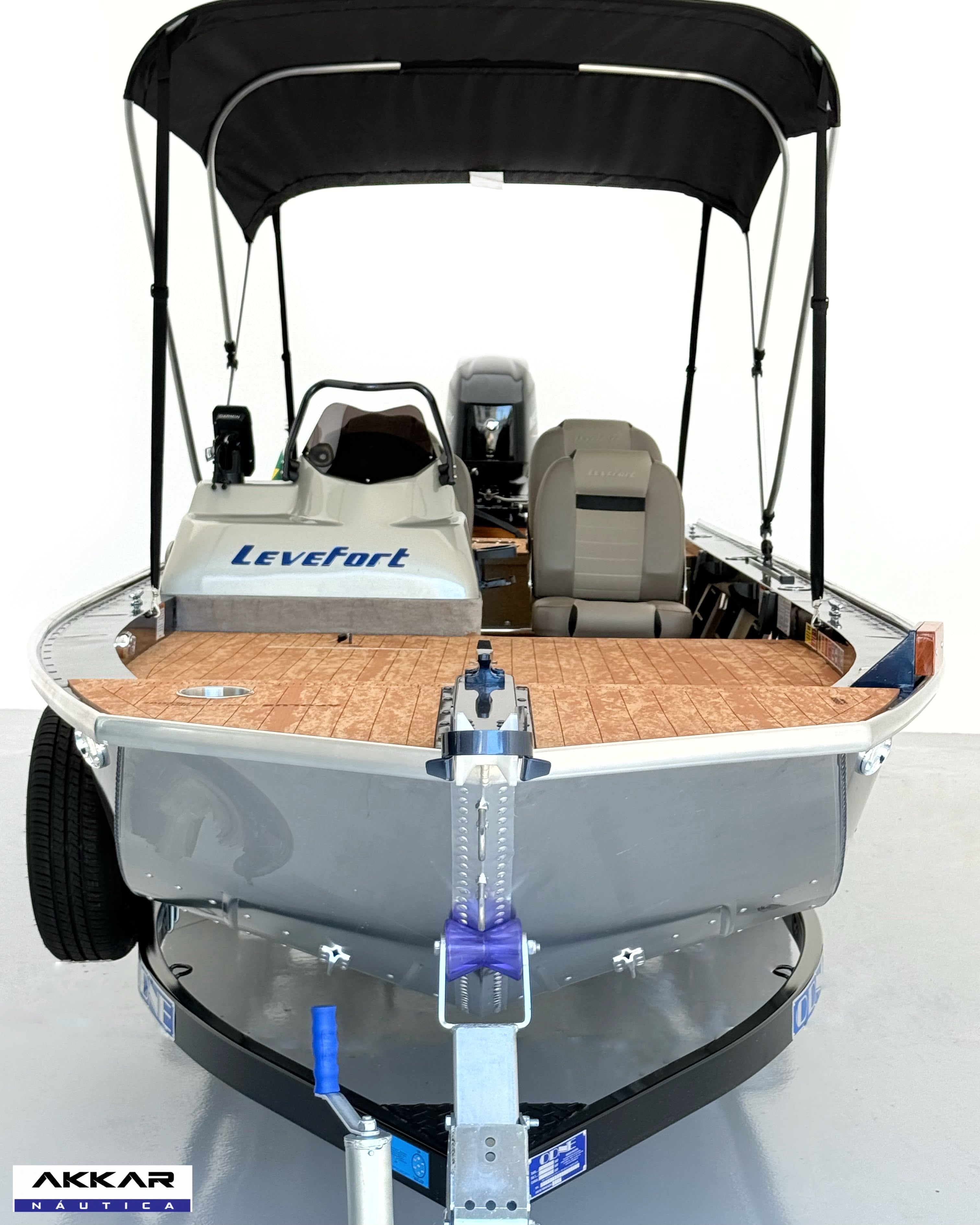 Barco lancha Levefort Apolus 600 + Motor popa Mercury 60HP ELPT EF + Carreta rodoviária