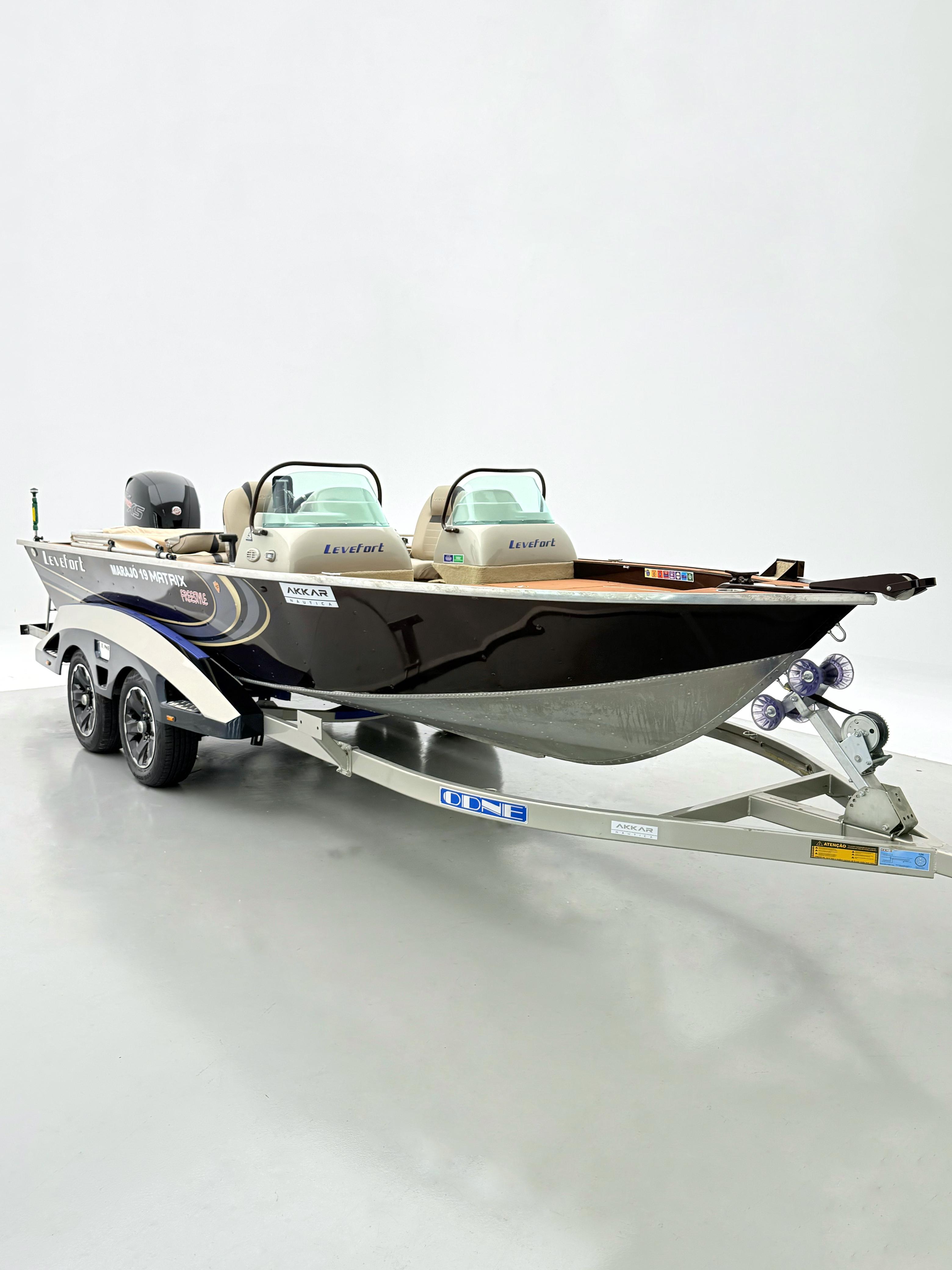Levefort Marajó Matrix 19 Special Series + Motor Mercury PROXS 150HP + CARRETA RODOVIARIA