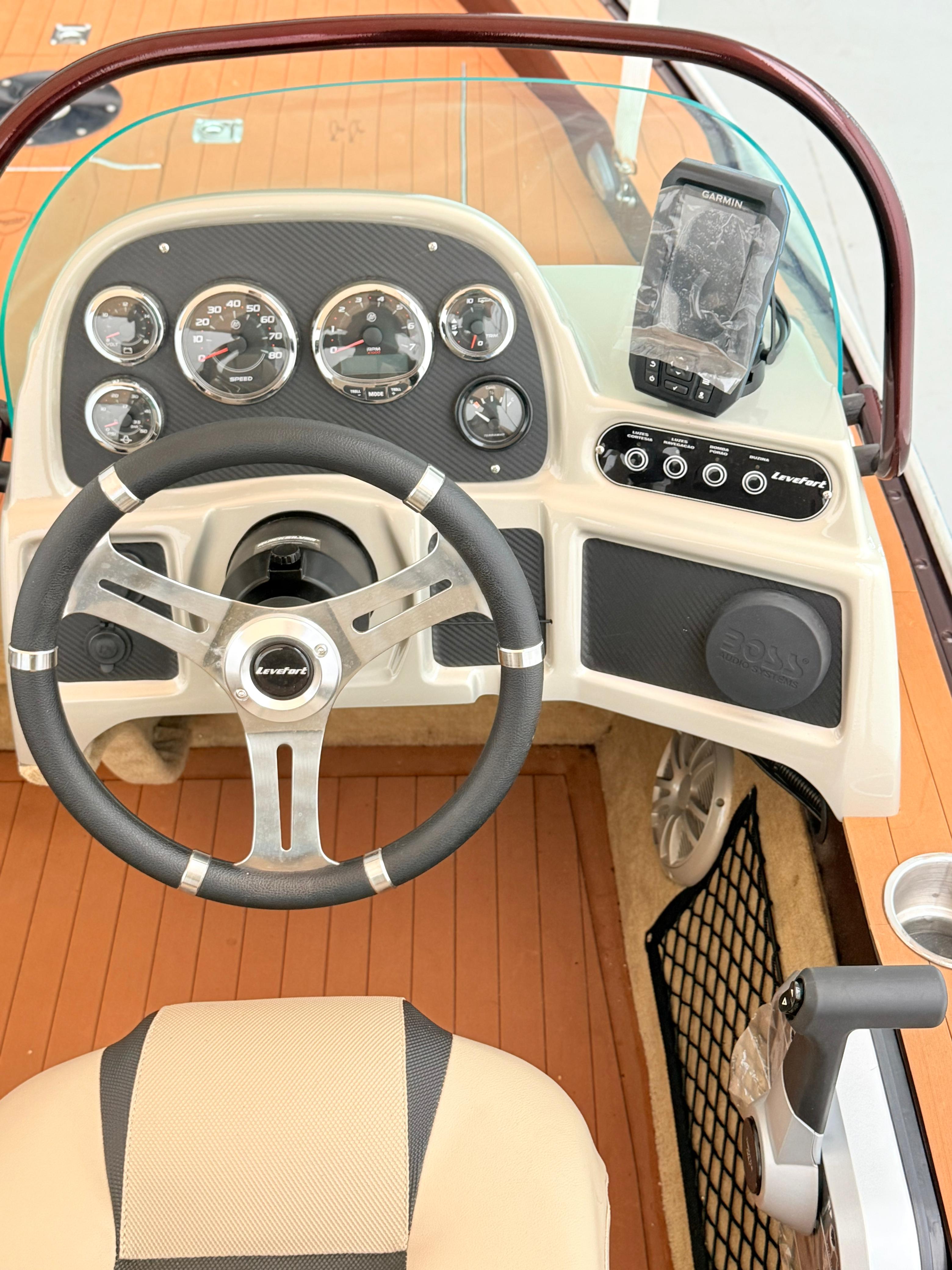 Levefort Marajó Matrix 19 Special Series + Motor Mercury PROXS 150HP + CARRETA RODOVIARIA
