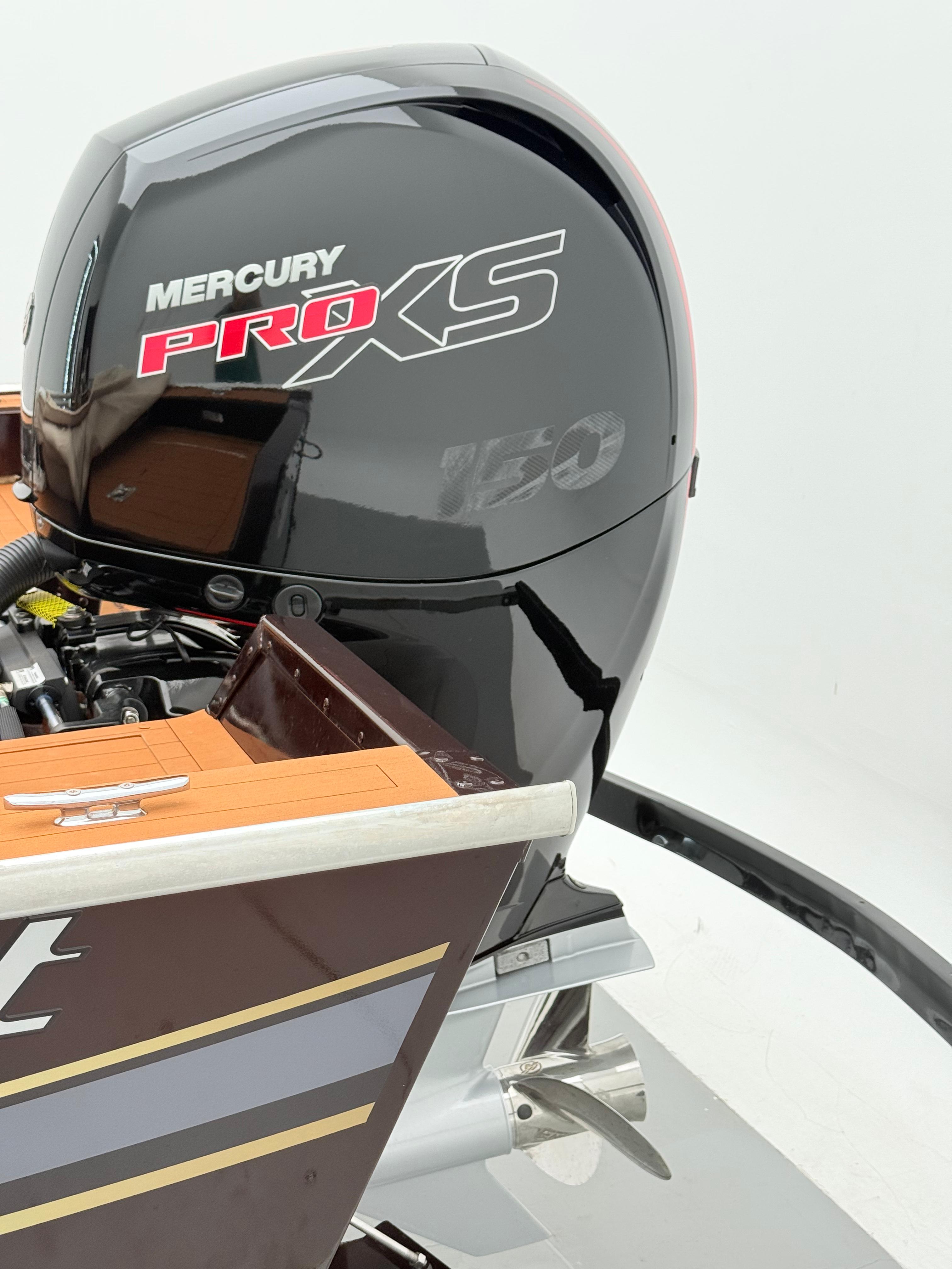 Levefort Marajó Matrix 19 Special Series + Motor Mercury PROXS 150HP + CARRETA RODOVIARIA